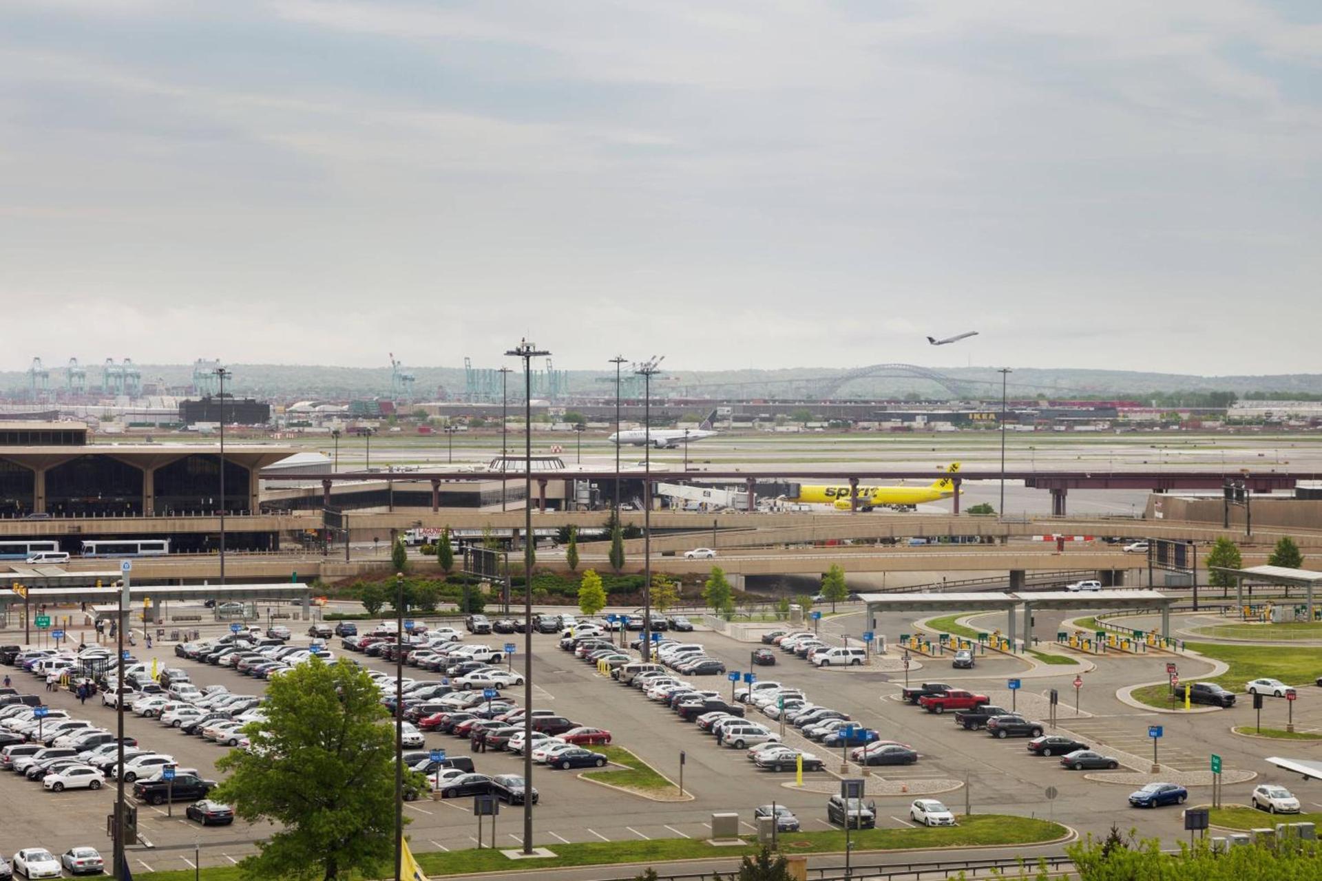 Newark Liberty International Airport Marriott photo 13