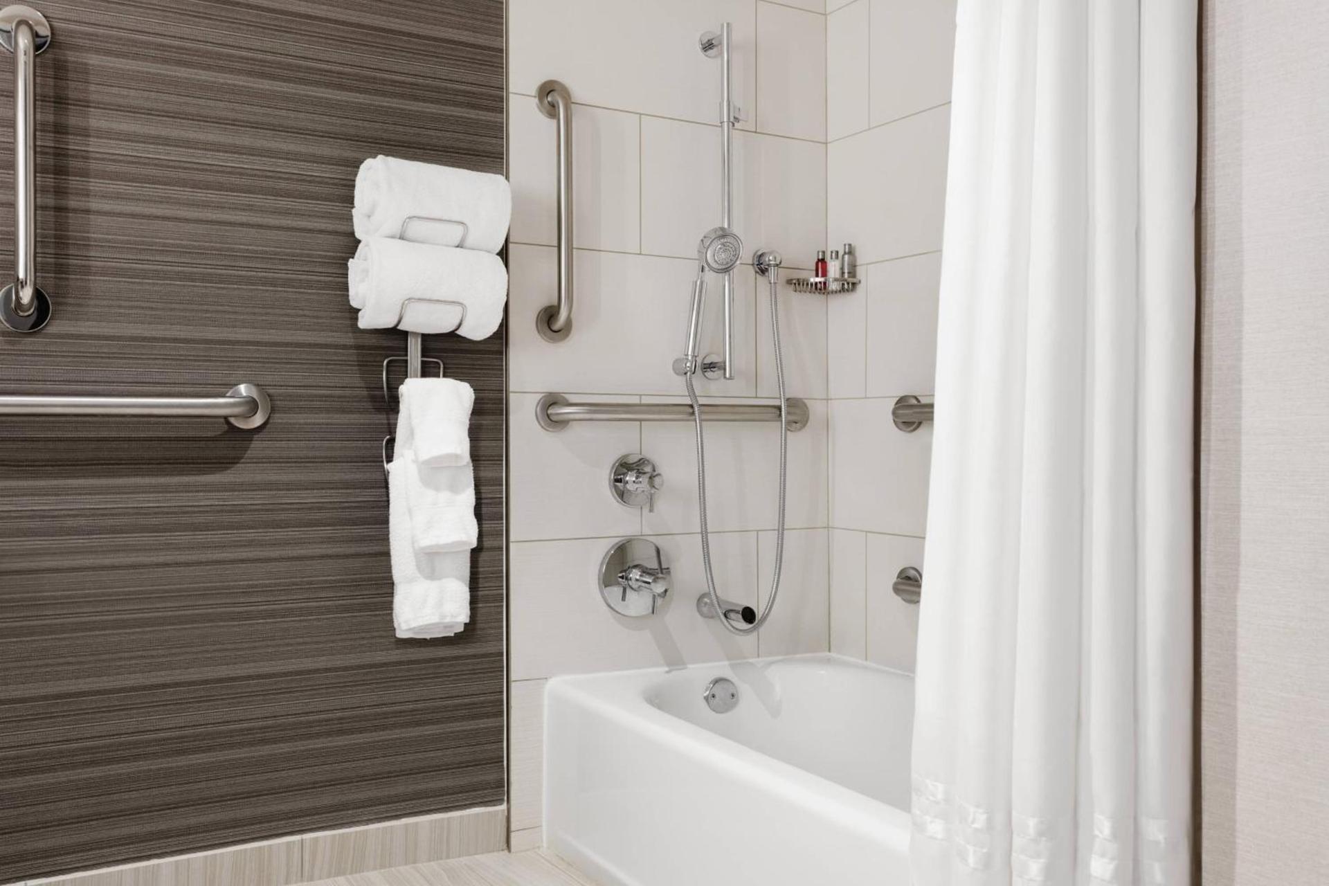 Newark Liberty International Airport Marriott photo 19