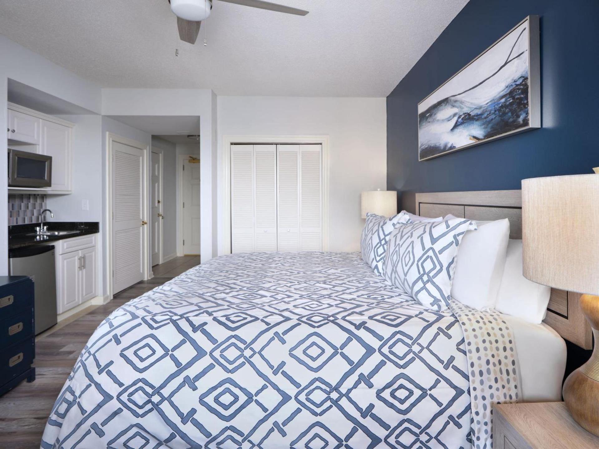 Royale Palms Condominiums photo 42