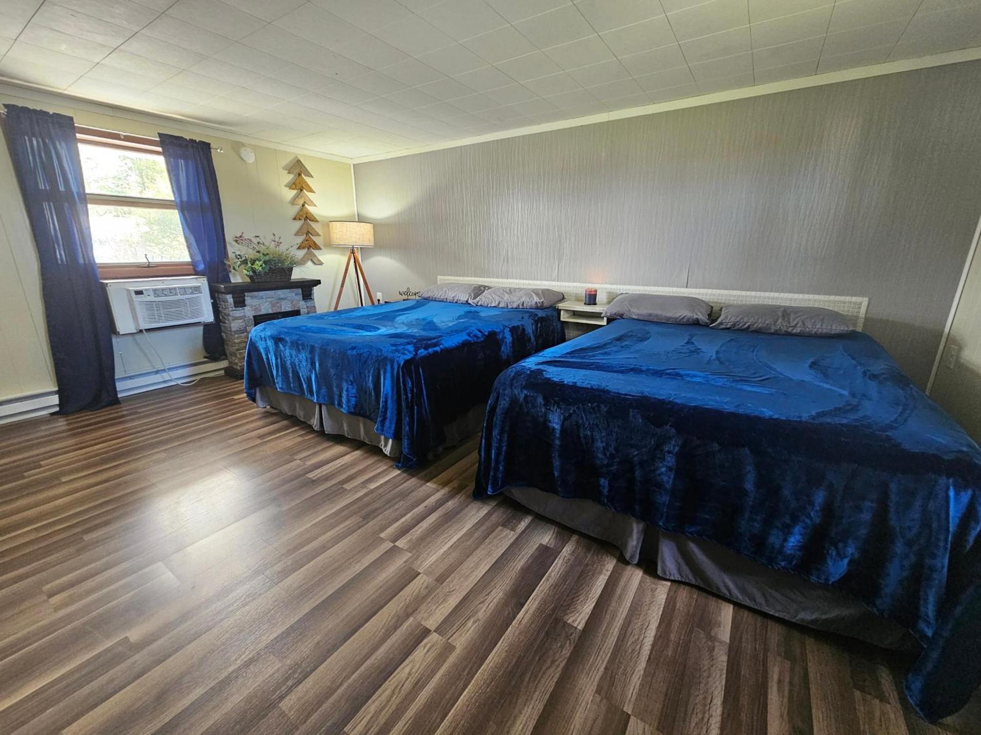 The Last Resort Motel photo 9