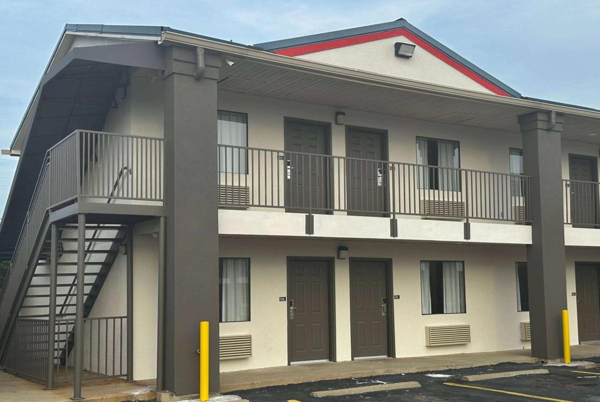 Super 8 by Wyndham Monroe — hotel in Monroe