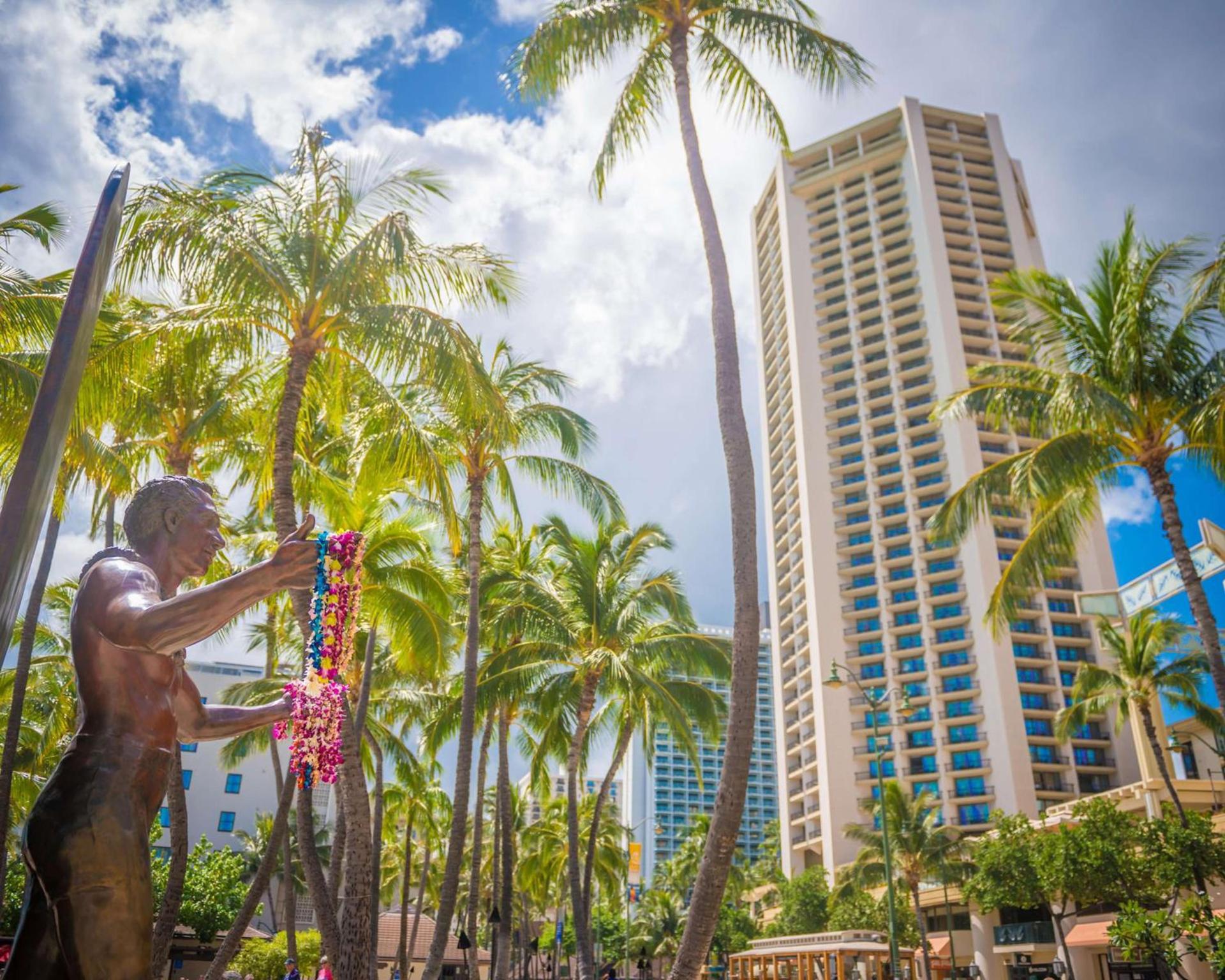 Hyatt Regency Waikiki Beach Resort & Spa photo 3