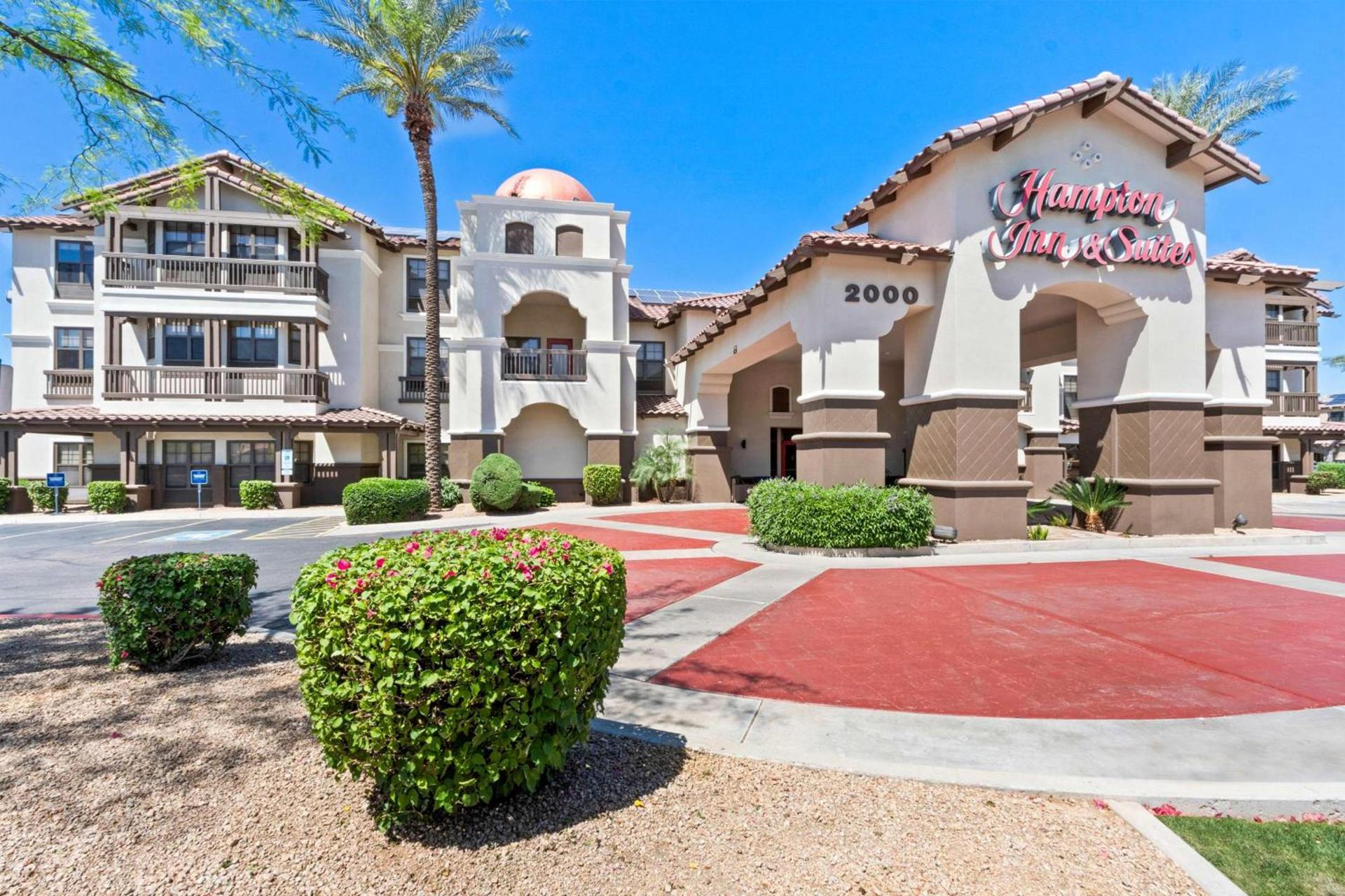 Hampton Inn & Suites Phoenix-Goodyear photo 3