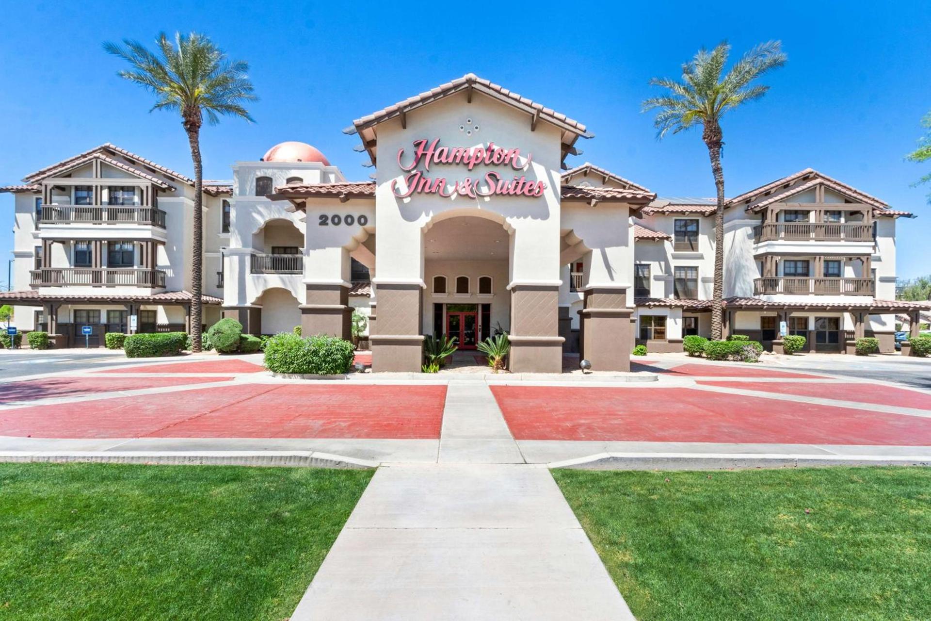 Hampton Inn & Suites Phoenix-Goodyear photo 6
