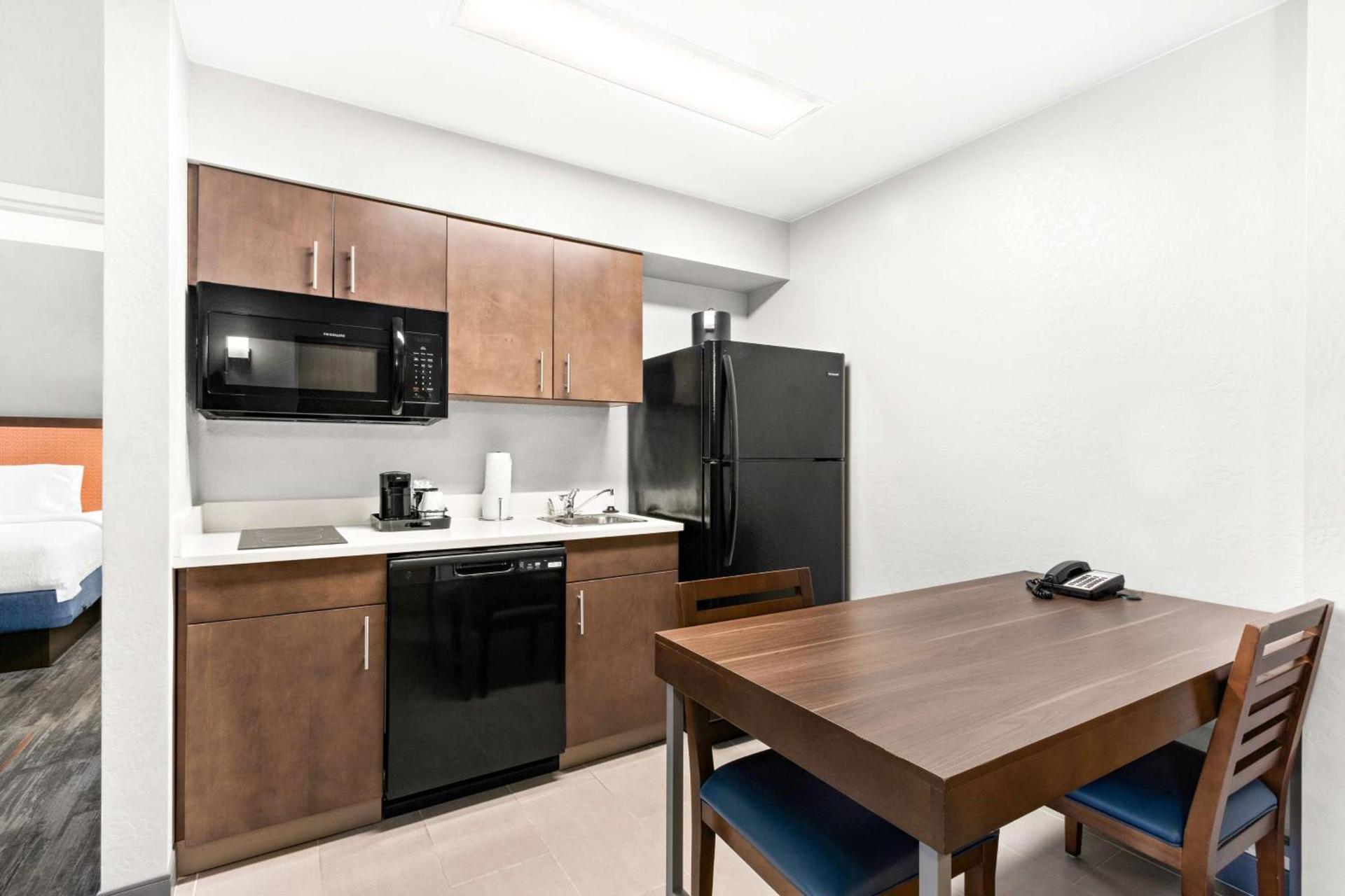 Hampton Inn & Suites Phoenix-Goodyear photo 46