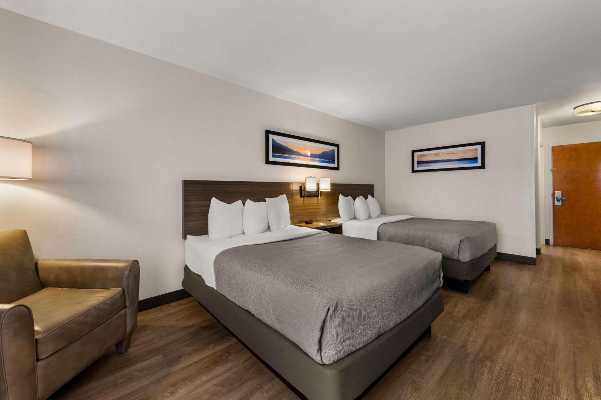 Quality Inn & Suites Matthews - Charlotte photo 14