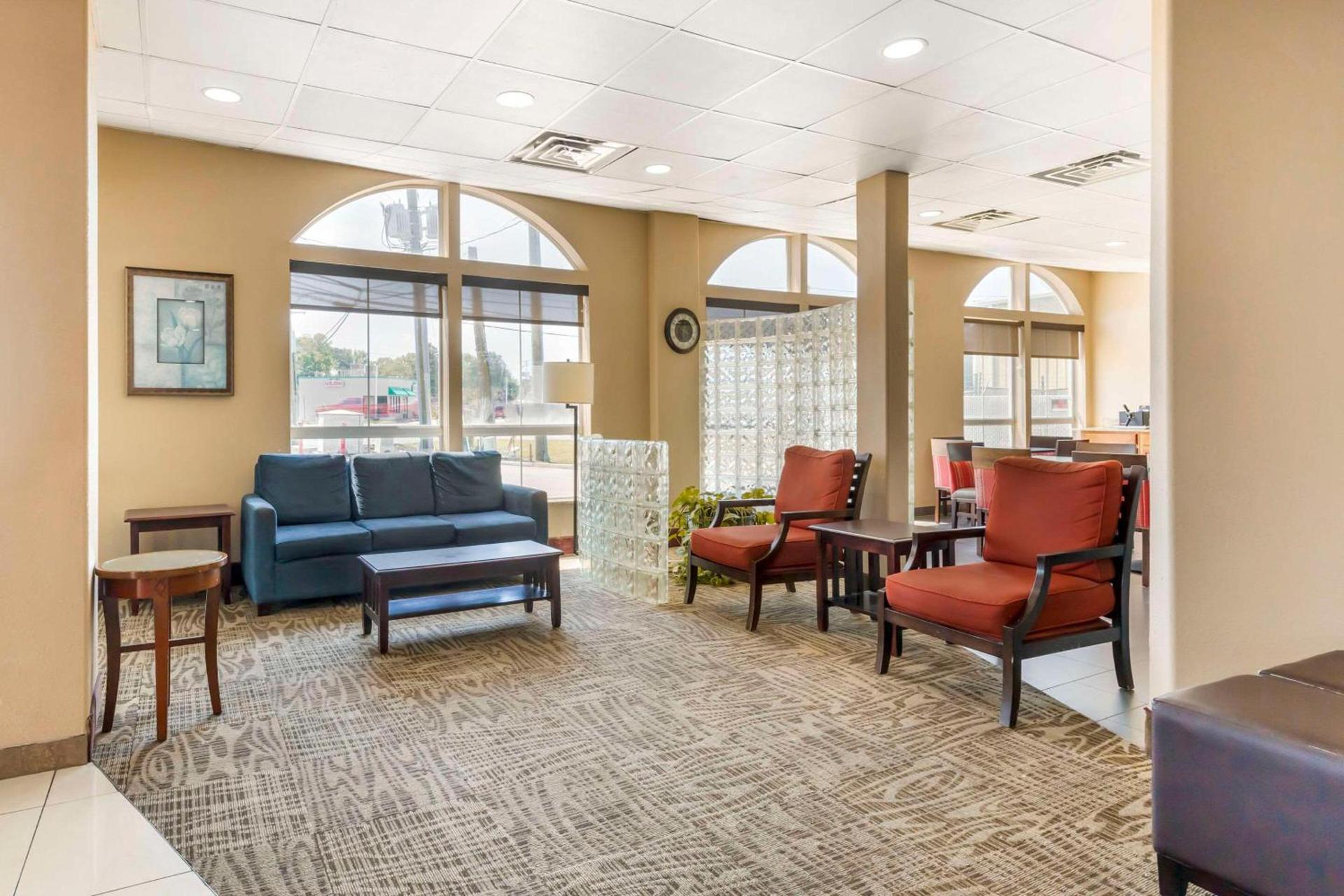 Comfort Inn & Suites Chesapeake - Portsmouth photo 8