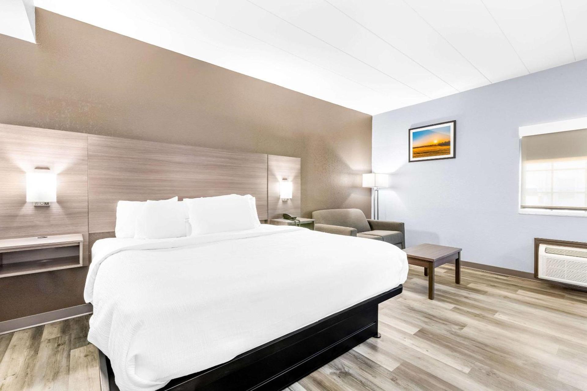 Quality Inn Lawrenceburg photo 25