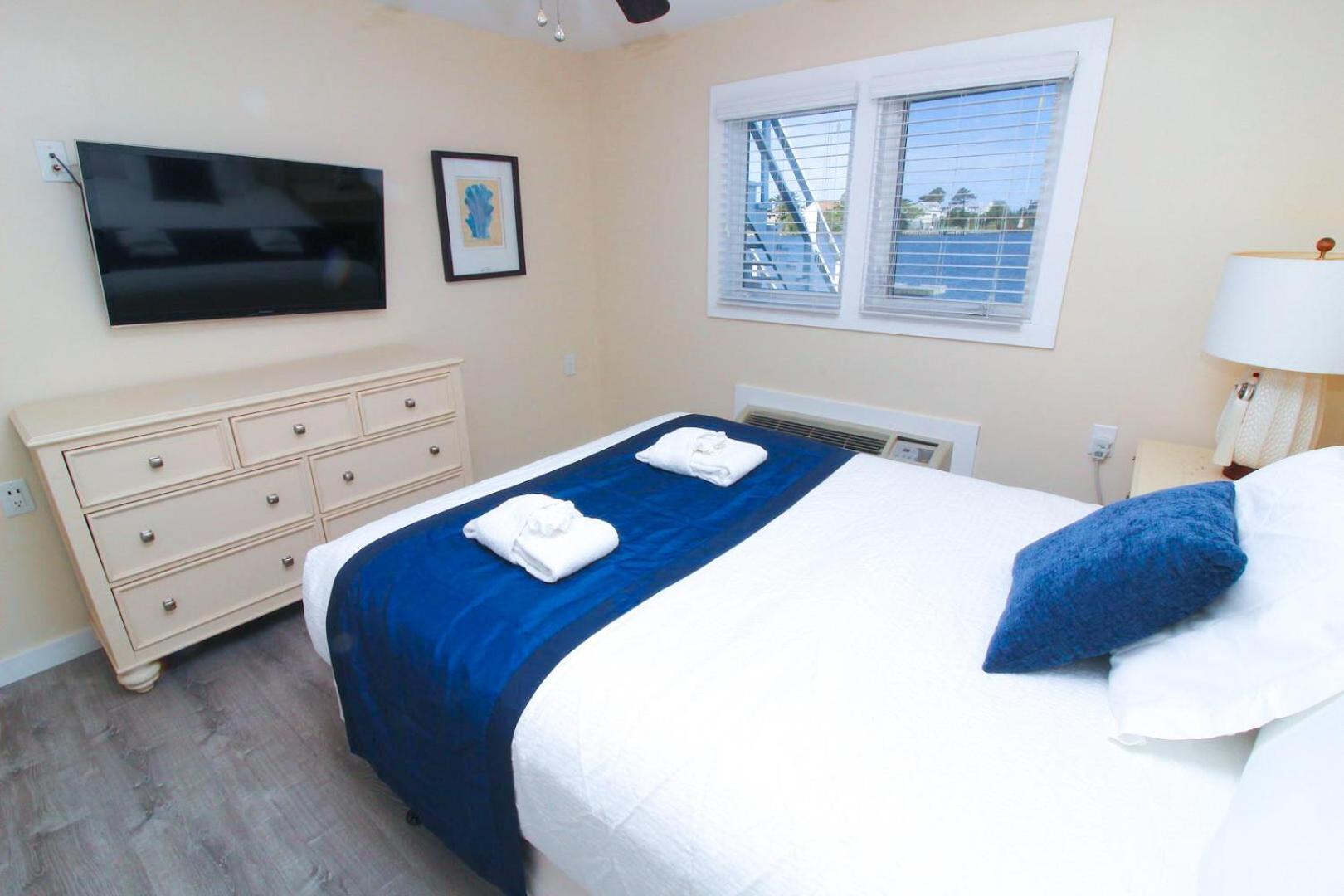 Fin 'N Feather Waterside Inn by Kees Vacations photo 12