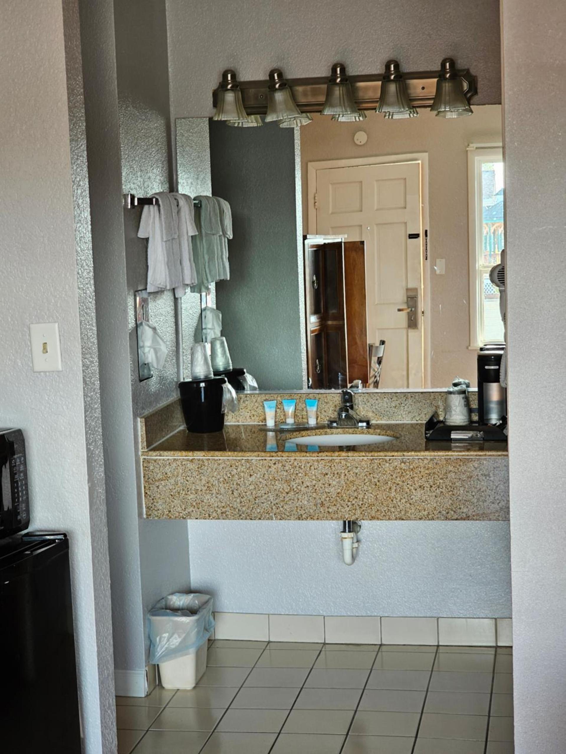 Atlantic Shores Inn and Suites photo 34
