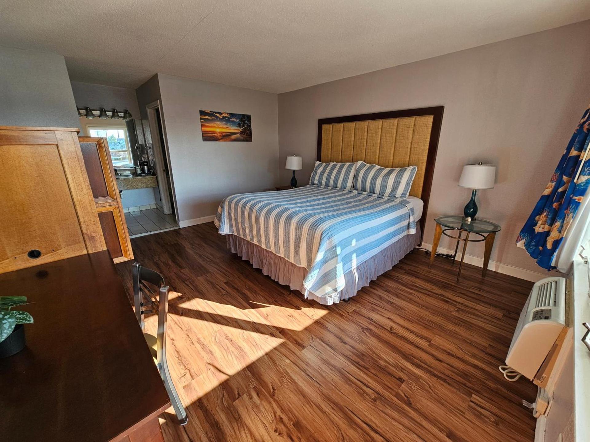 Atlantic Shores Inn and Suites photo 35