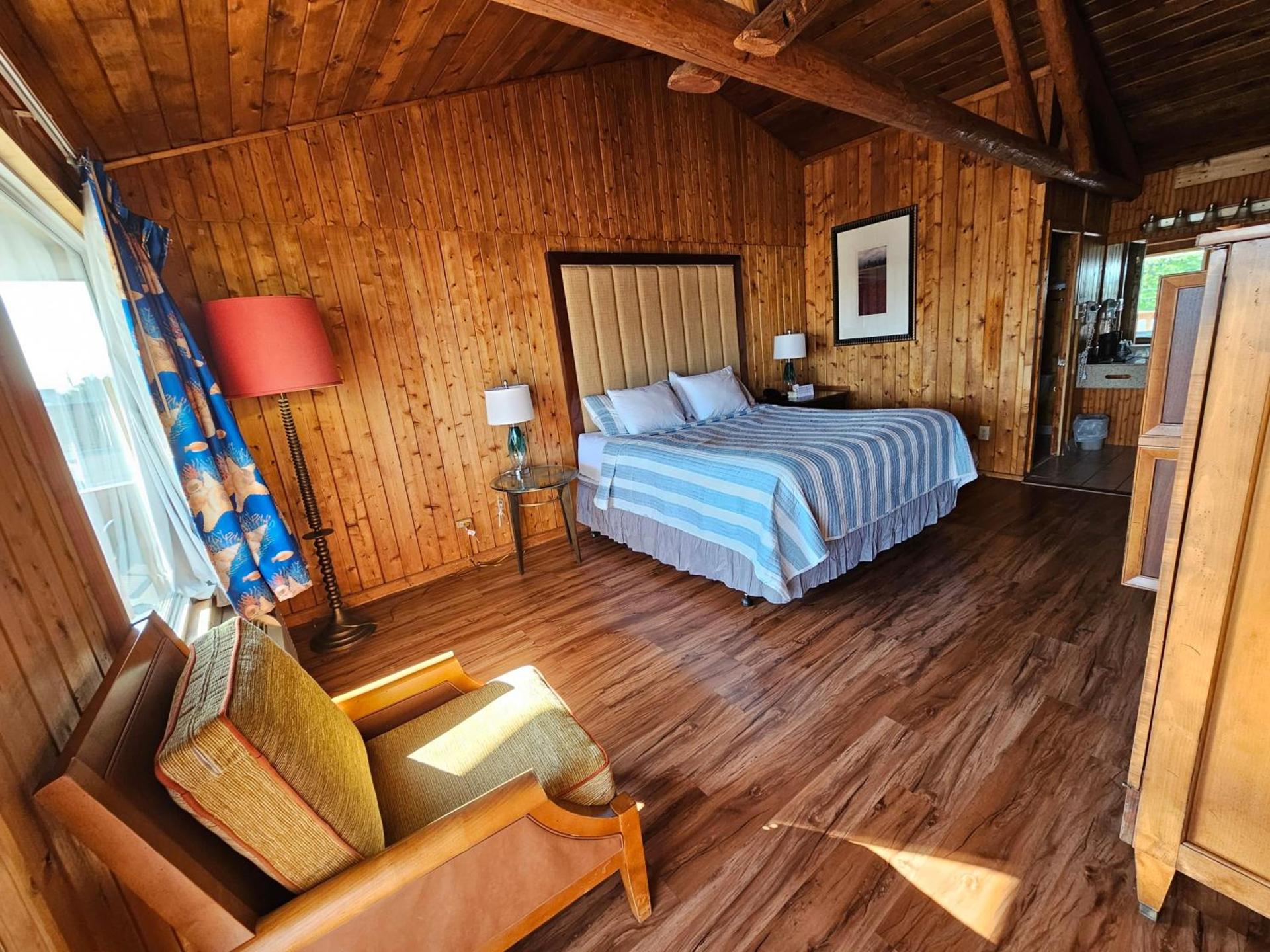 Atlantic Shores Inn and Suites photo 8