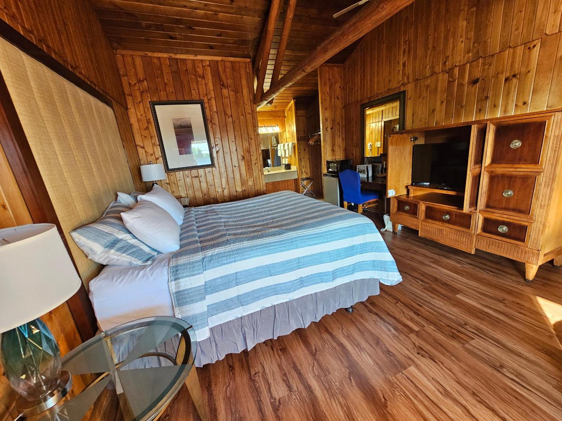 Atlantic Shores Inn and Suites photo 9