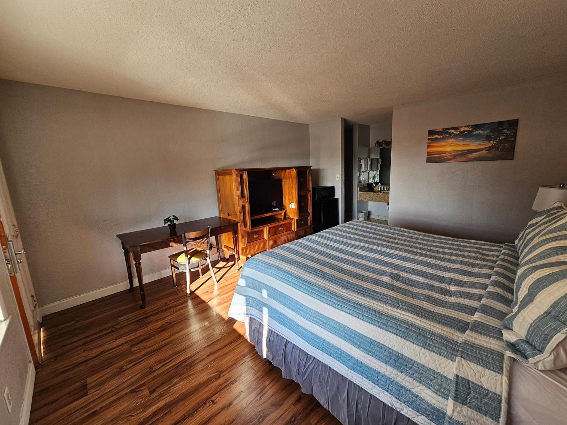 Atlantic Shores Inn and Suites photo 37