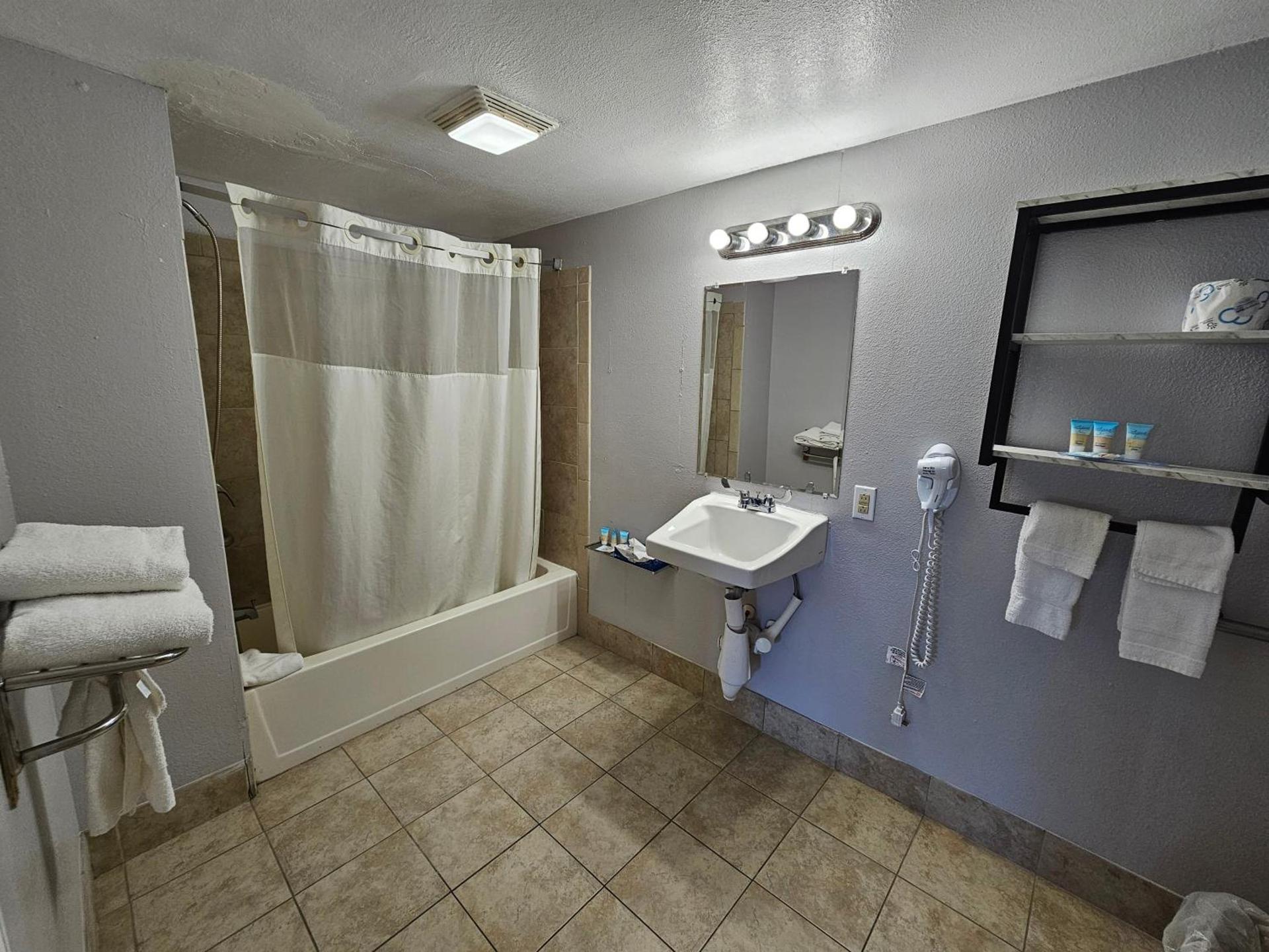 Atlantic Shores Inn and Suites photo 45