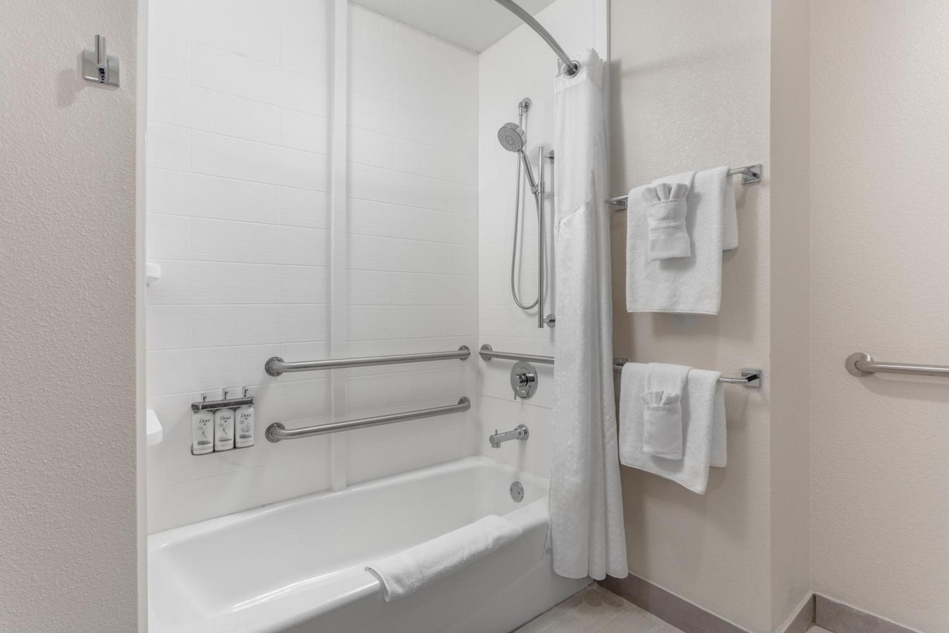 Holiday Inn Express Kearney by IHG photo 18