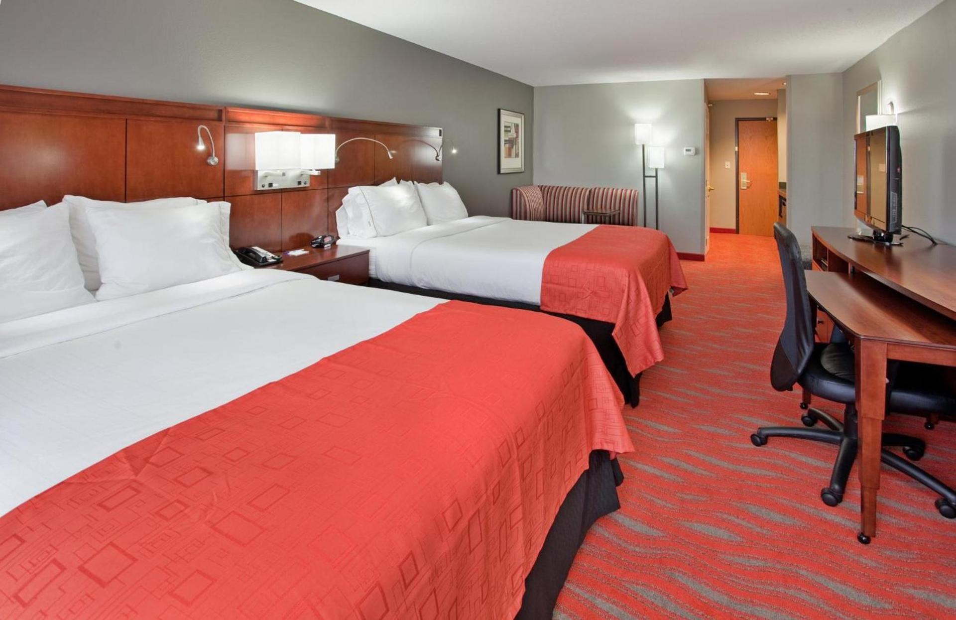 Holiday Inn Express Kearney by IHG photo 54