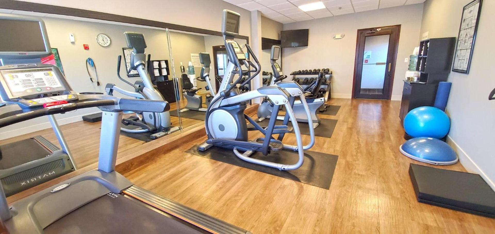 Holiday Inn Express Kearney by IHG photo 62