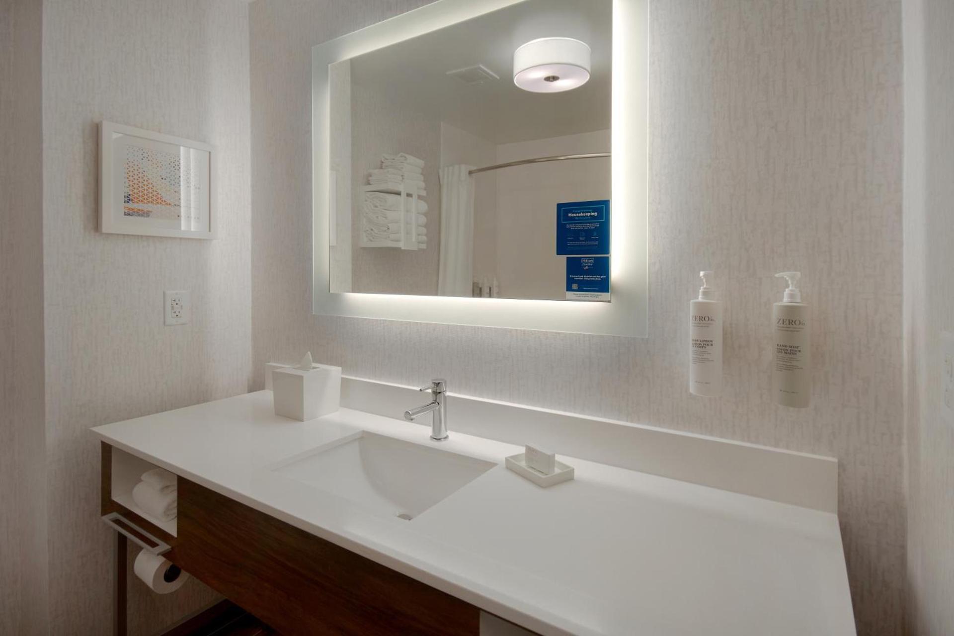 Hampton Inn & Suites Dayton-Vandalia photo 17