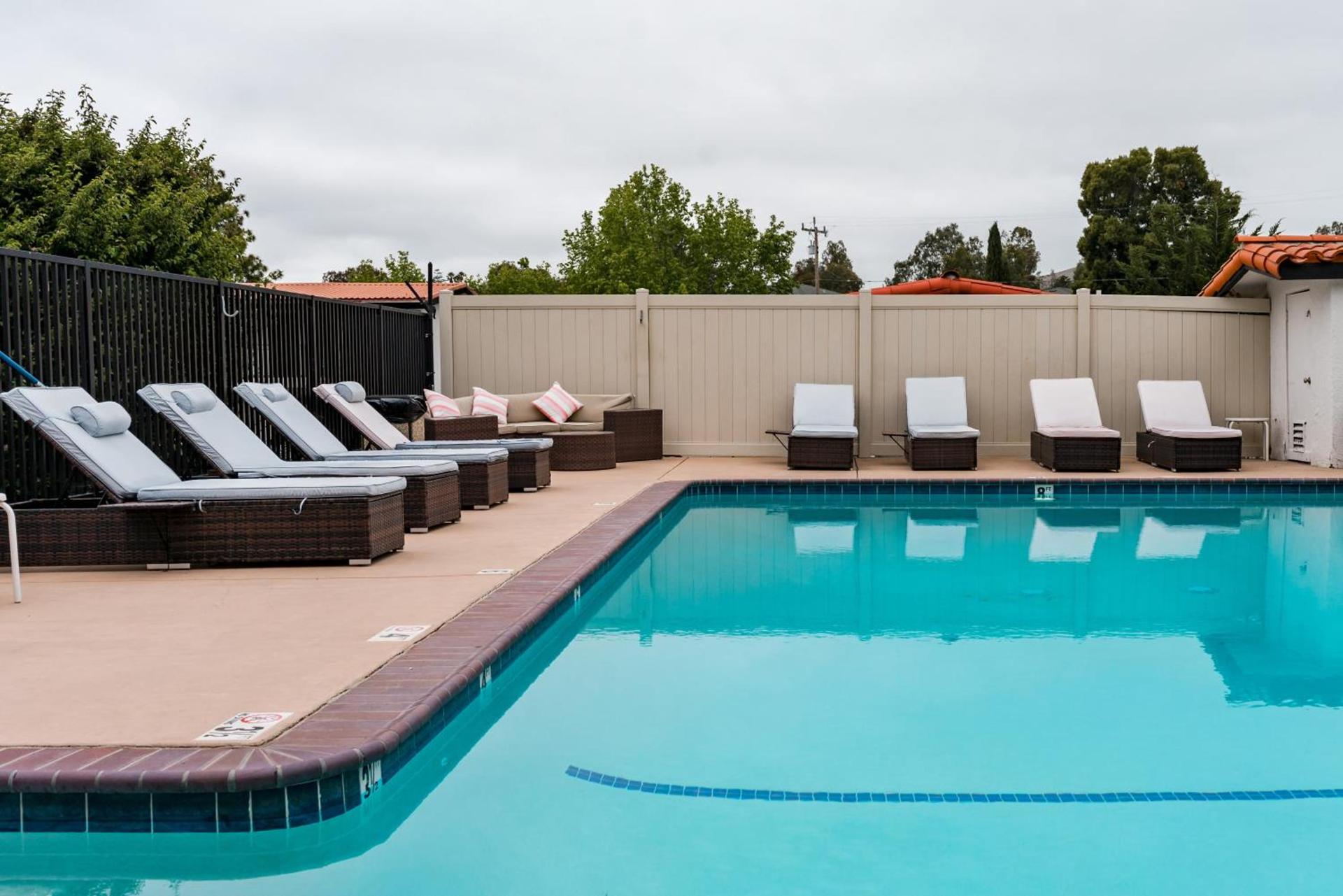 Sands Inn & Suites photo 1