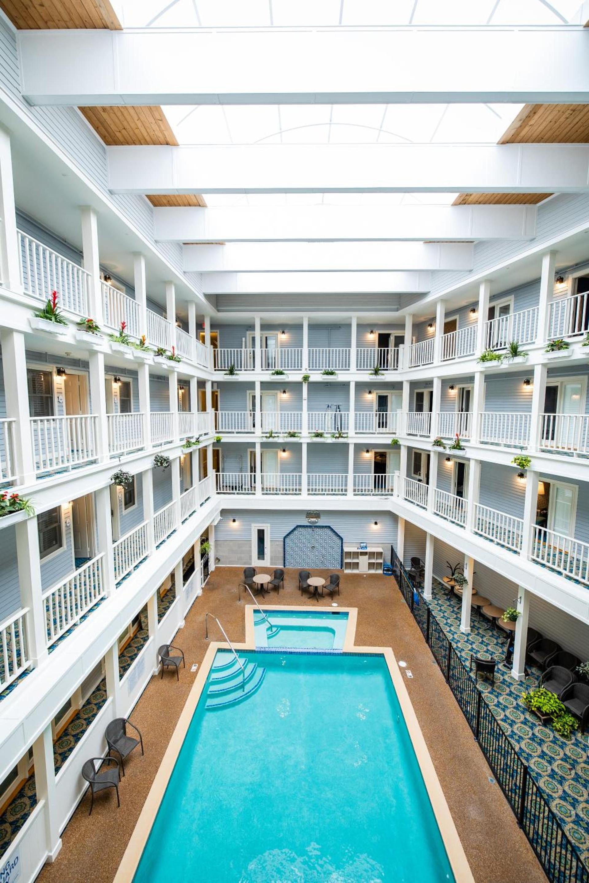 Lake View Hotel photo 3