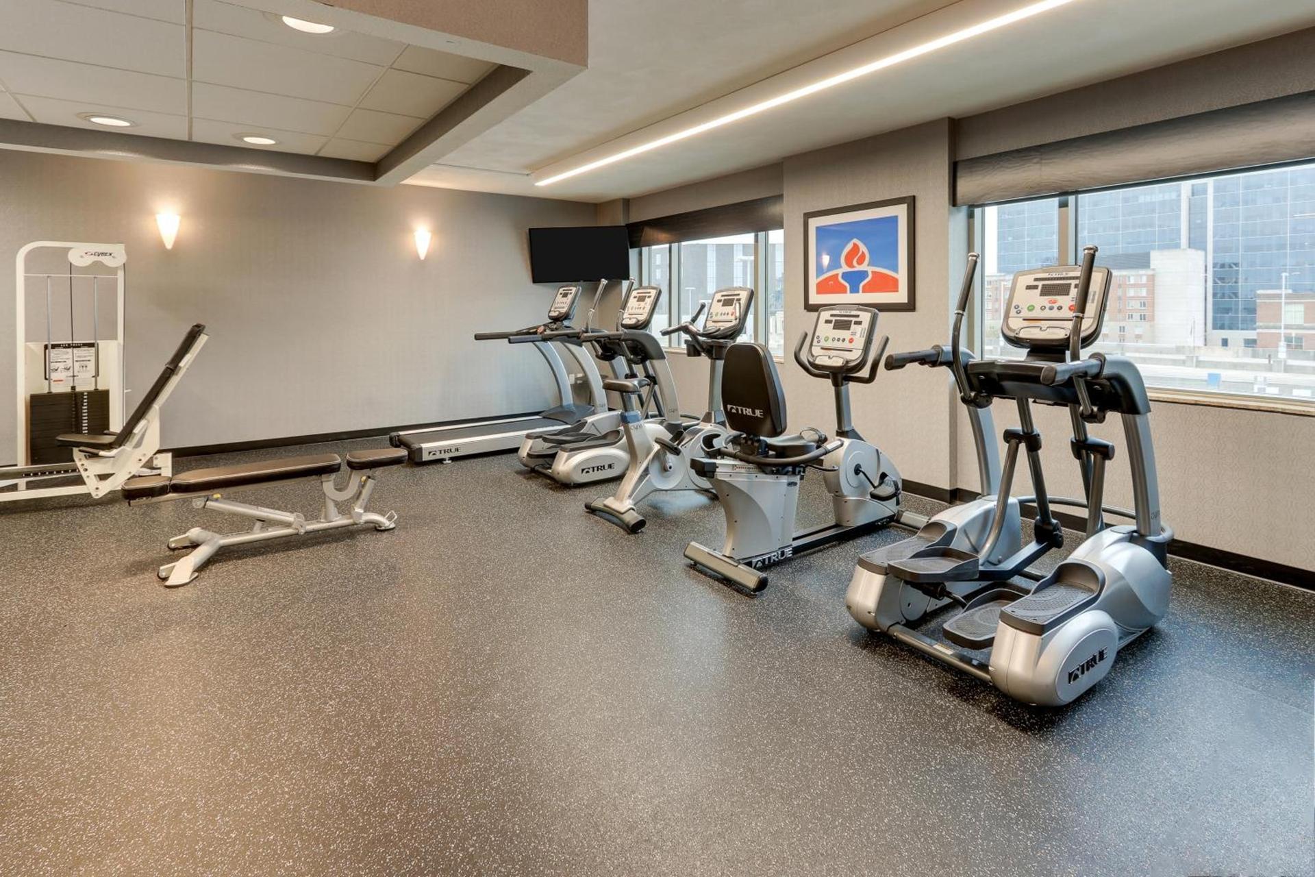 DoubleTree by Hilton St. Louis Forest Park photo 36