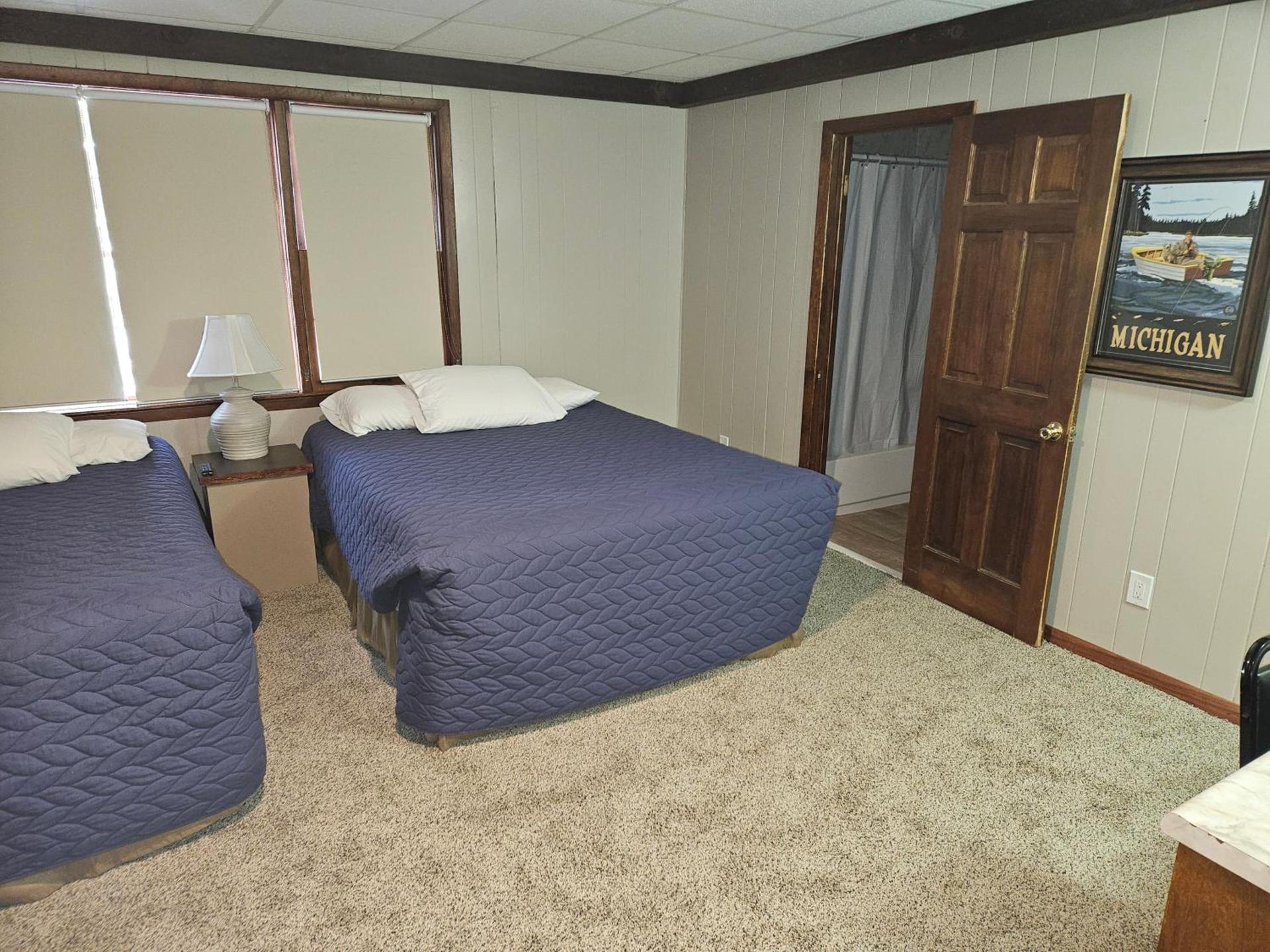 Lewiston Hotel Bar & Grill photo 4
