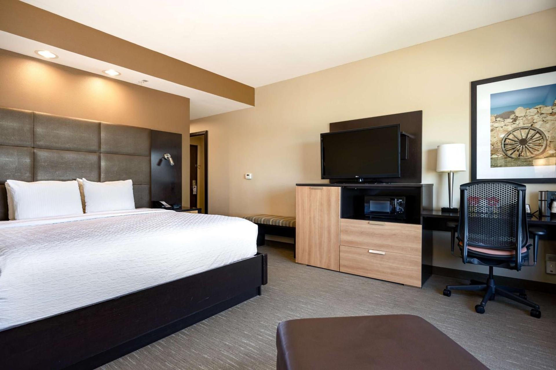 Best Western Premier Bryan College Station photo 8