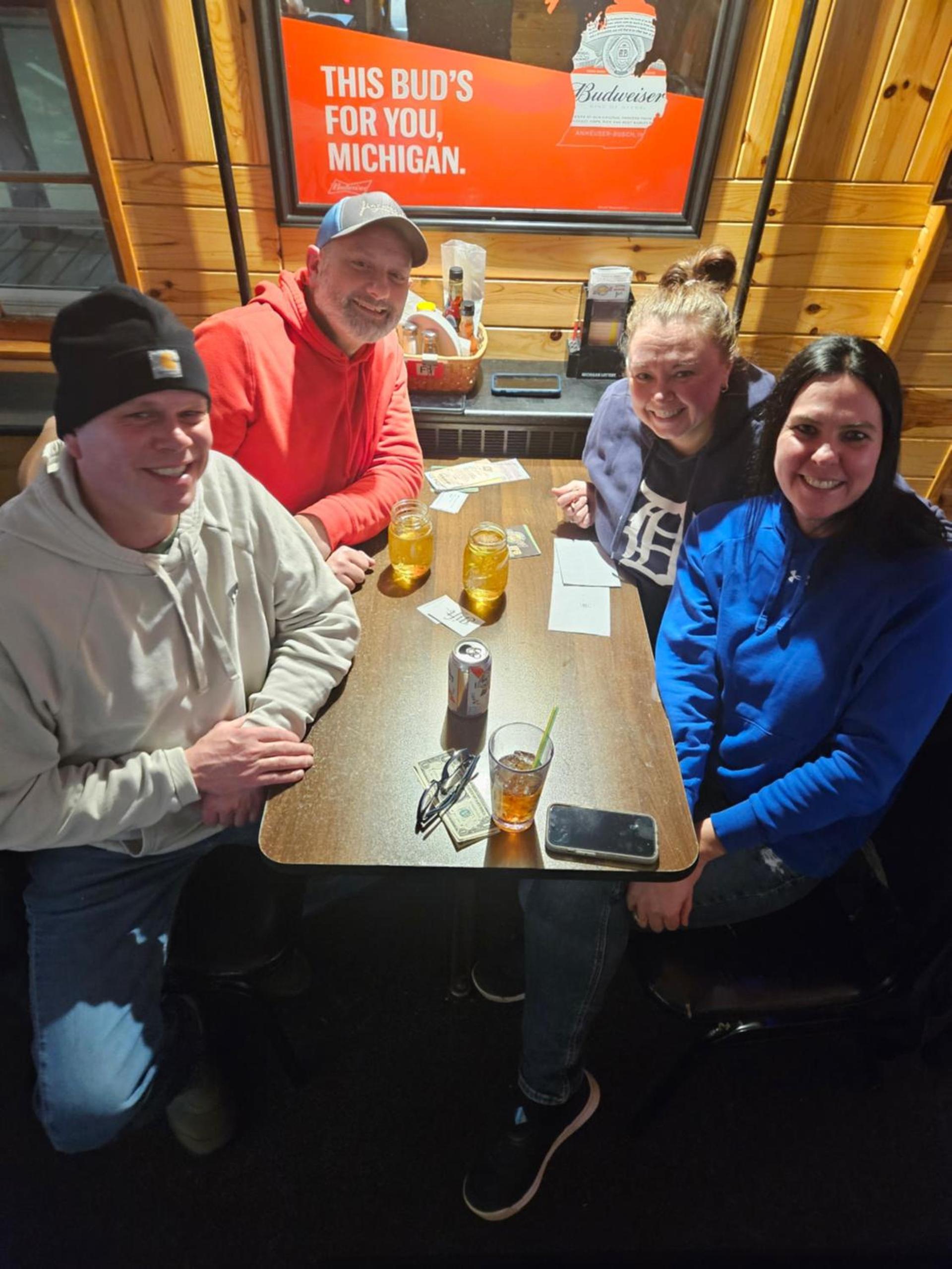 Lewiston Hotel Bar & Grill photo 6