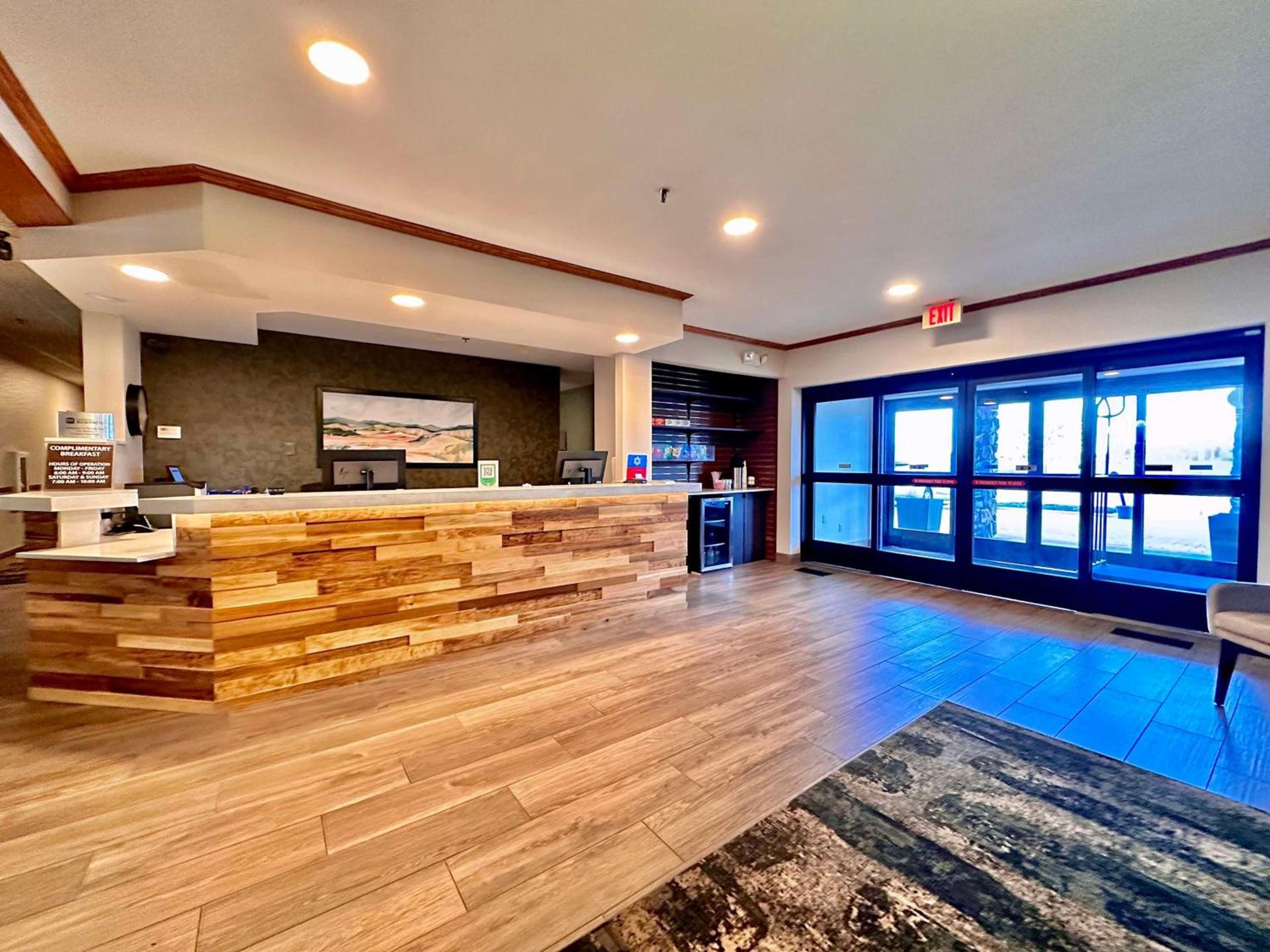 Best Western Fremont Angola I-80 90 Toll Road photo 3