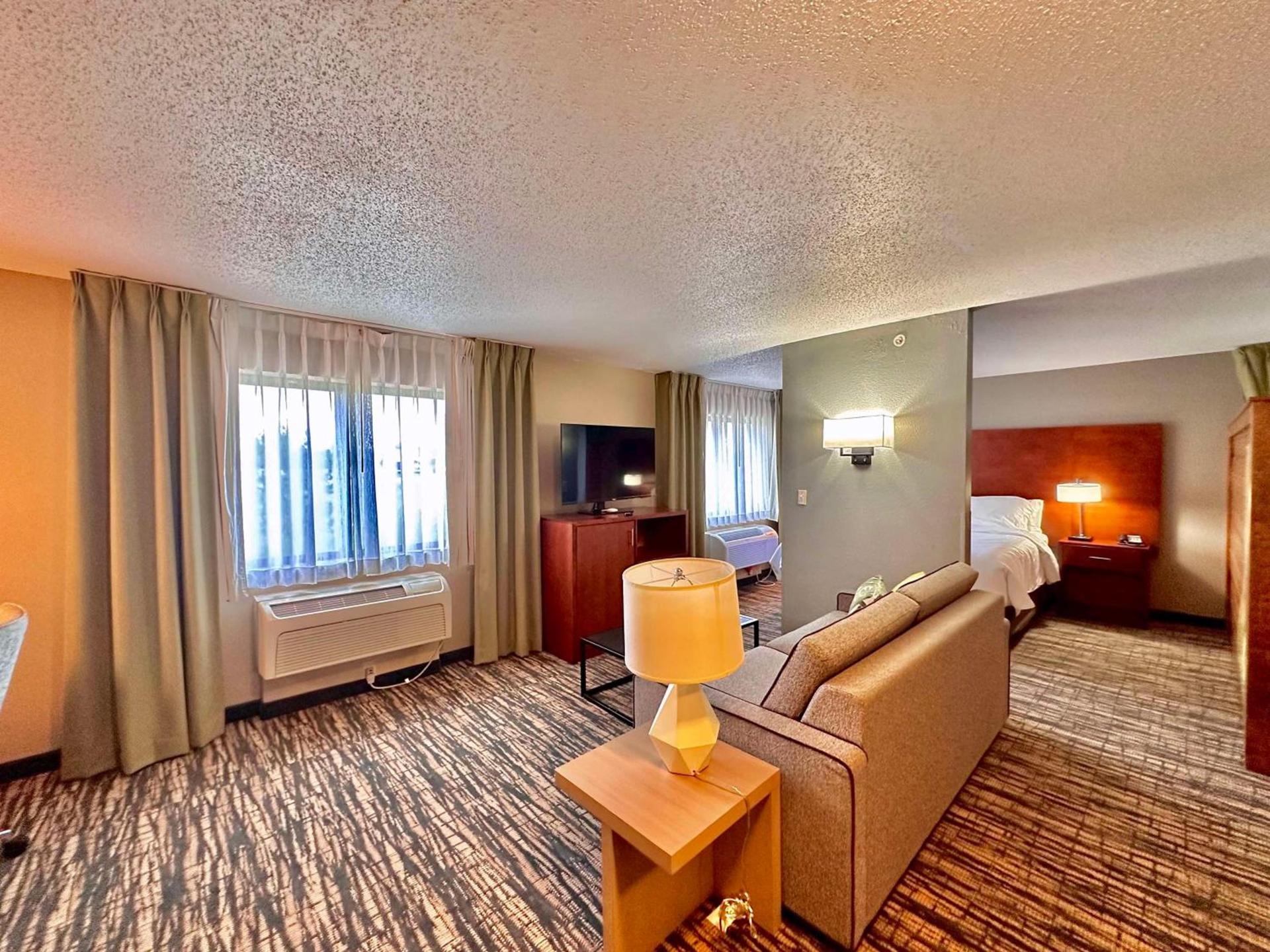 Best Western Fremont Angola I-80 90 Toll Road photo 6