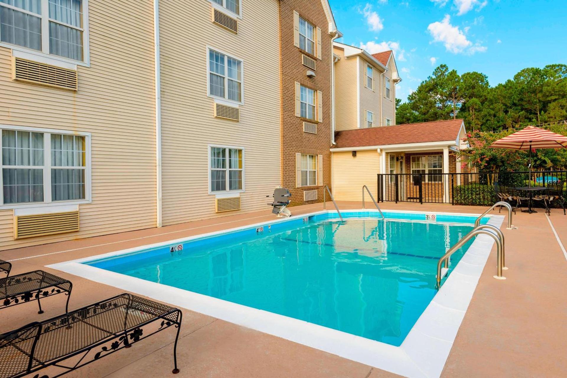 MainStay Suites photo 35