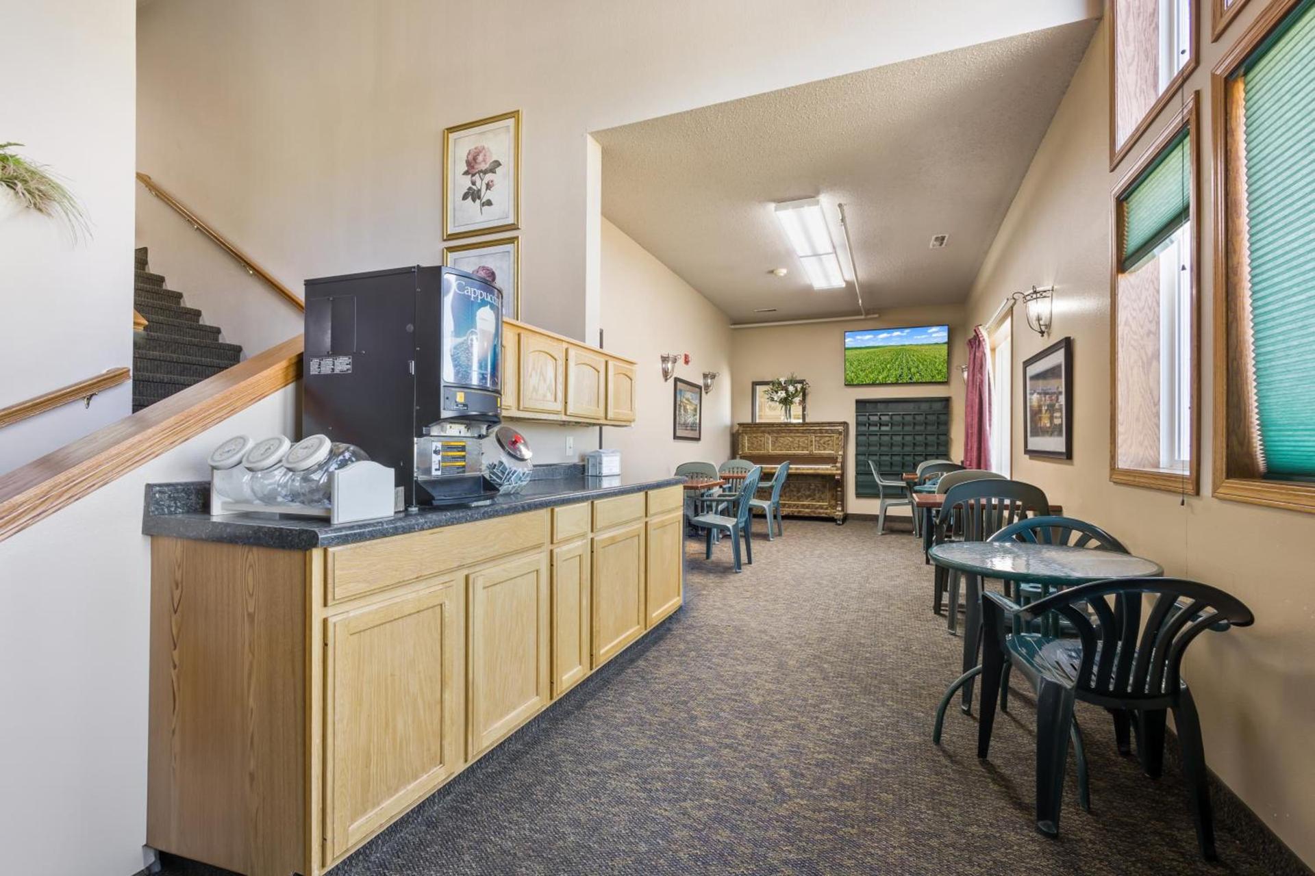 De Smet Super Deluxe Inn & suites photo 6
