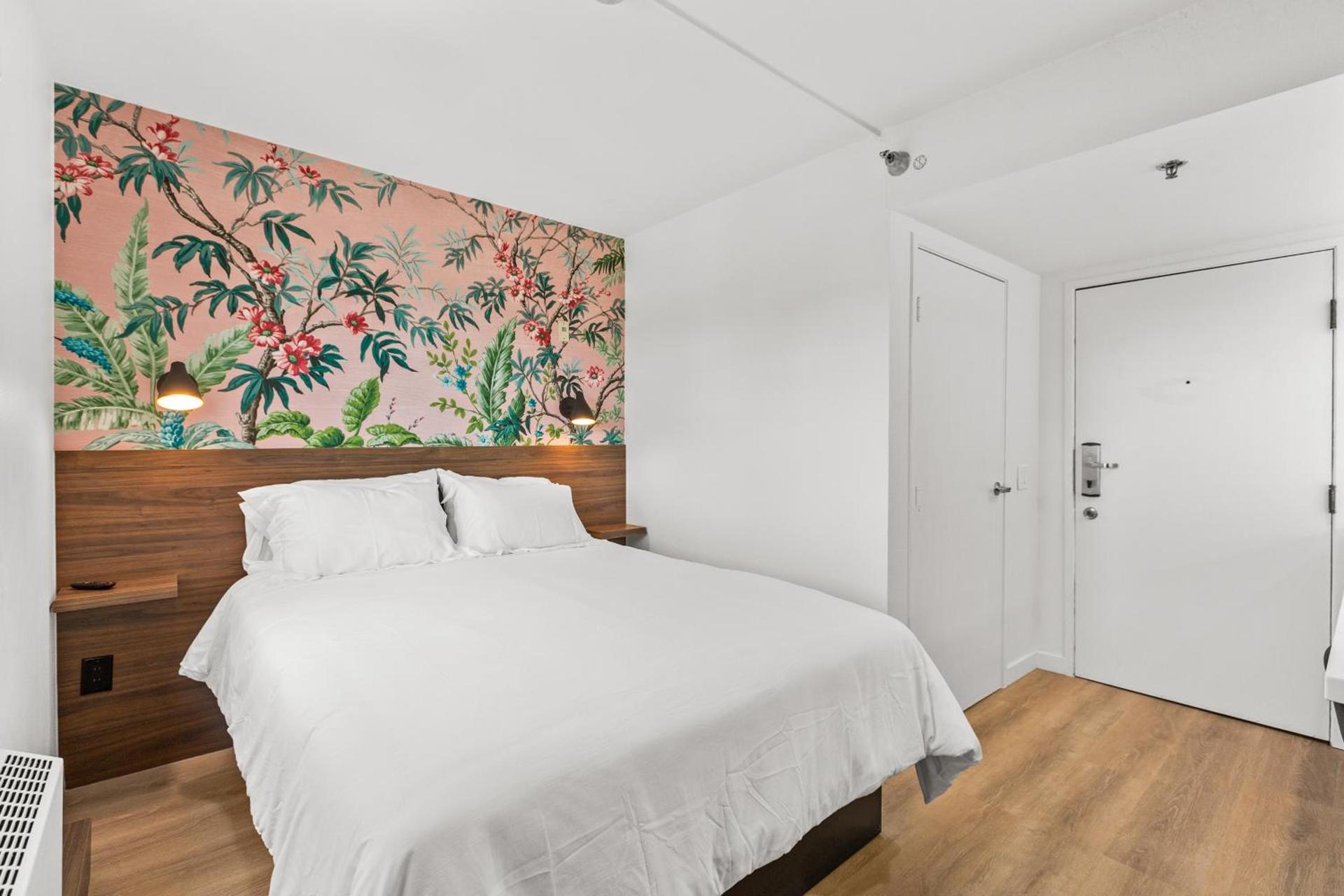 Uptown Inn - Limited Service Apart-Hotel photo 12