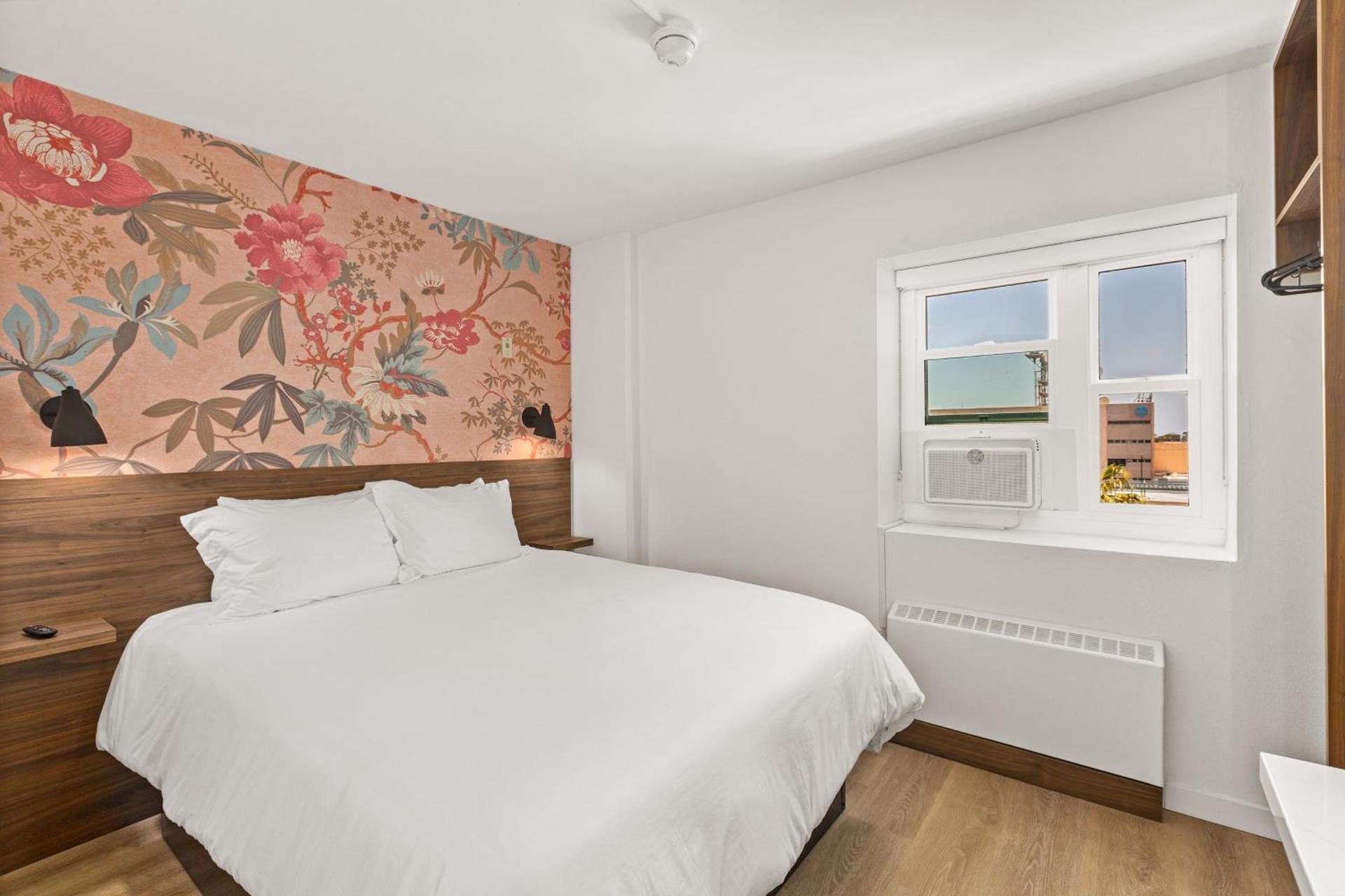 Uptown Inn - Limited Service Apart-Hotel photo 36