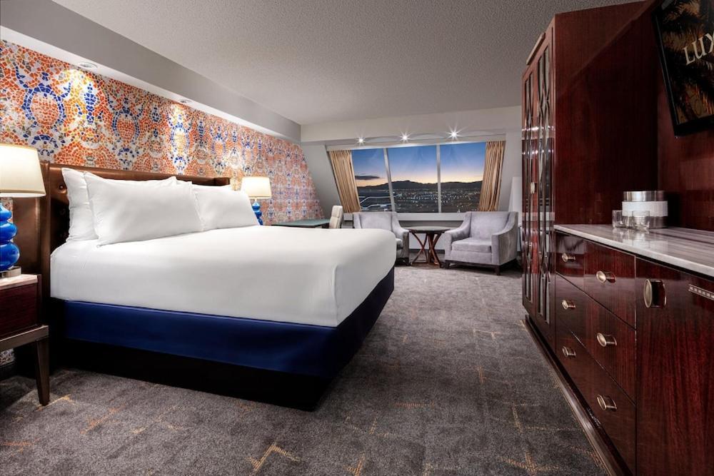 Luxor Hotel & Casino by Suiteness photo 4