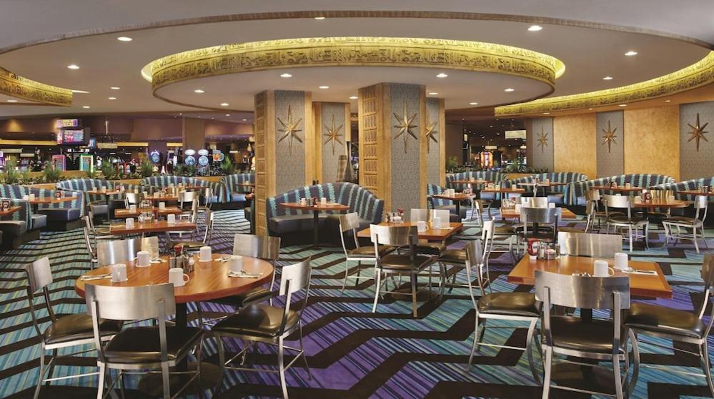 Luxor Hotel & Casino by Suiteness photo 46