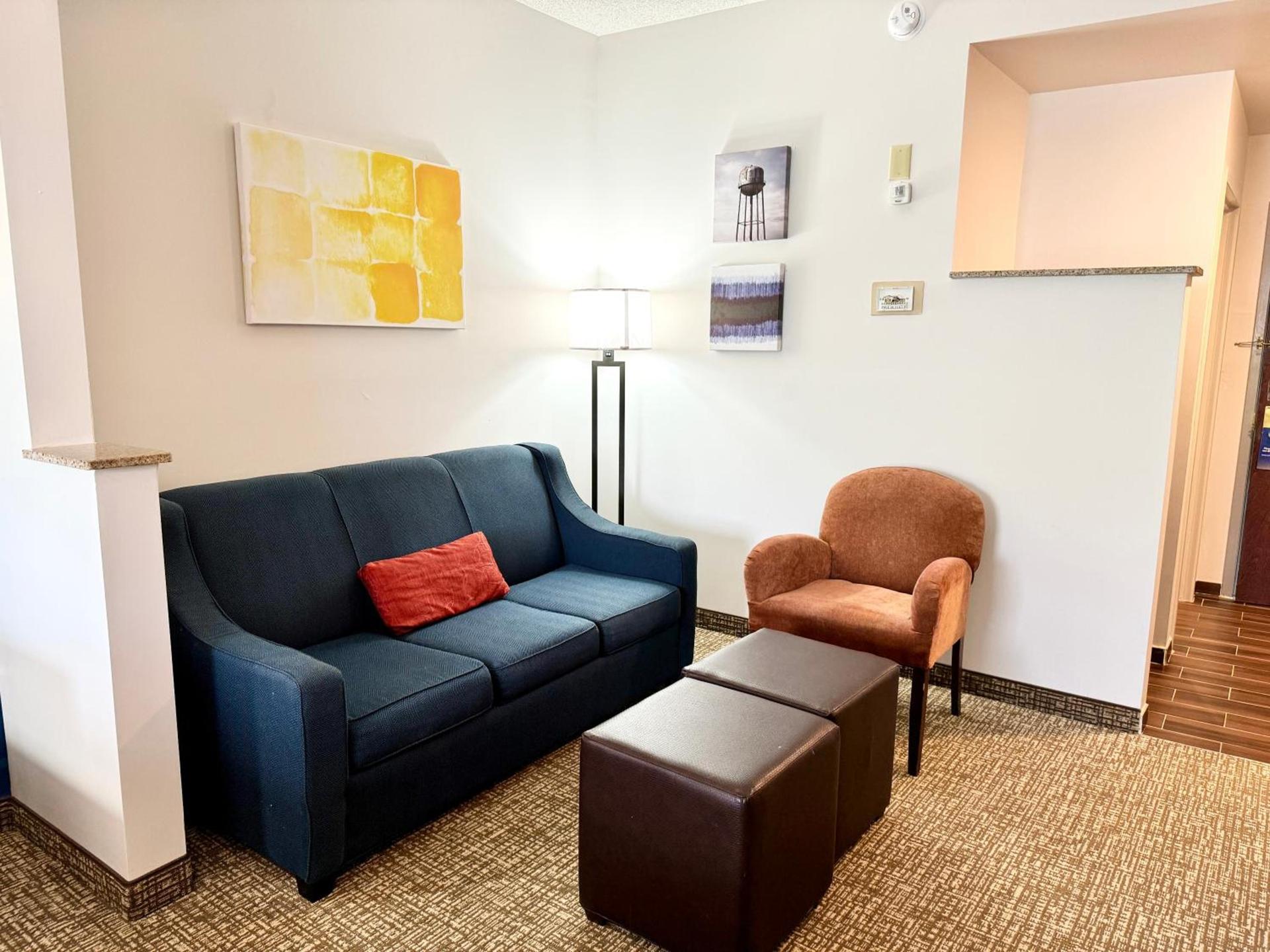 Comfort Suites East Brunswick - South River photo 79