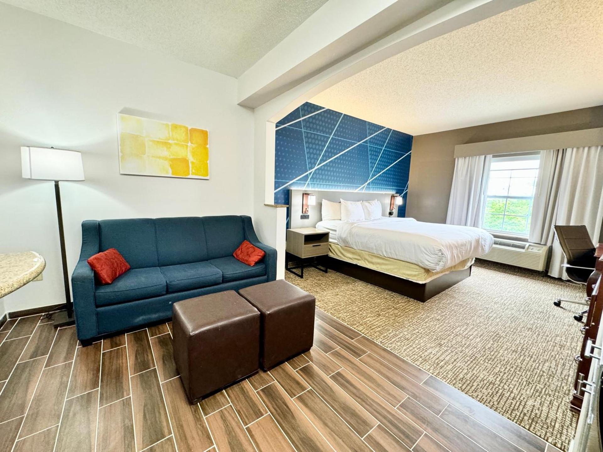 Comfort Suites East Brunswick - South River photo 88