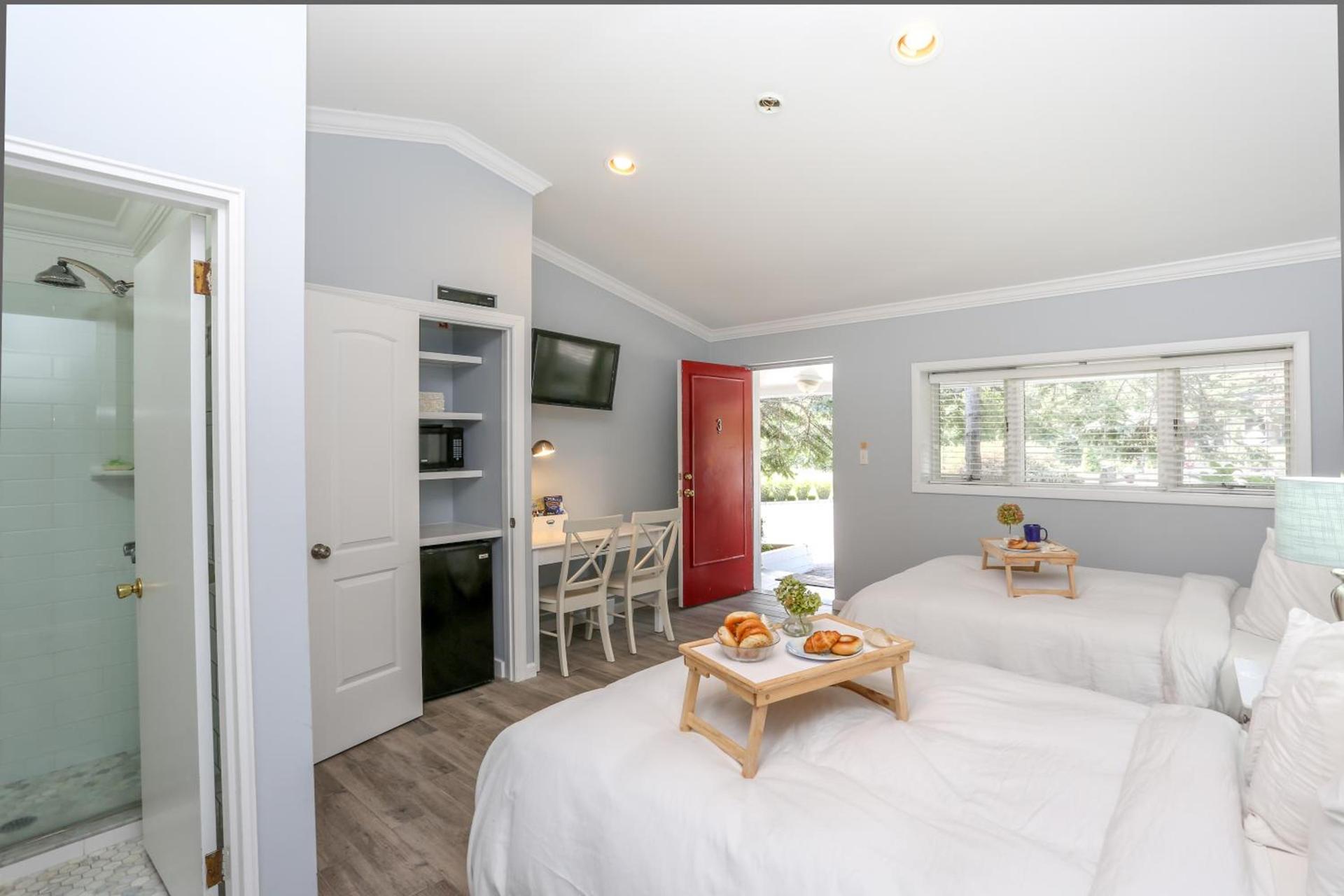 Hamlet Inn - PASSES TO COOPERS BEACH photo 39