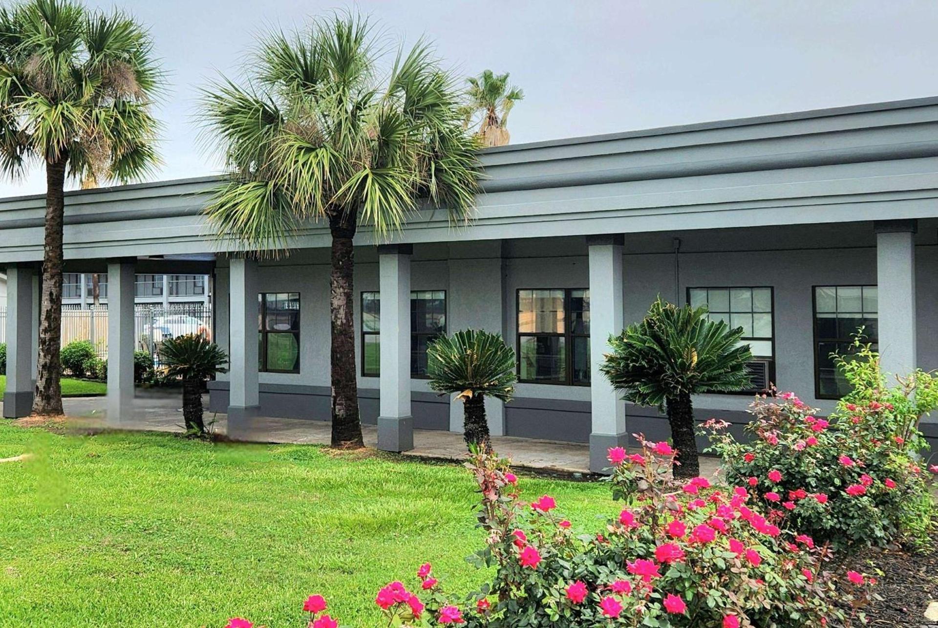 Days Inn by Wyndham Lake Charles — hotel in Lake Charles
