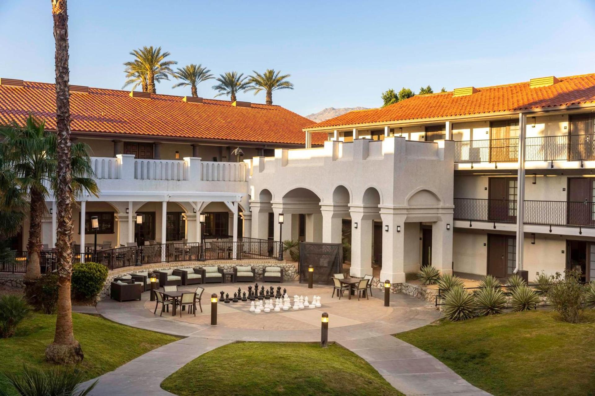 Embassy Suites by Hilton Palm Desert photo 3