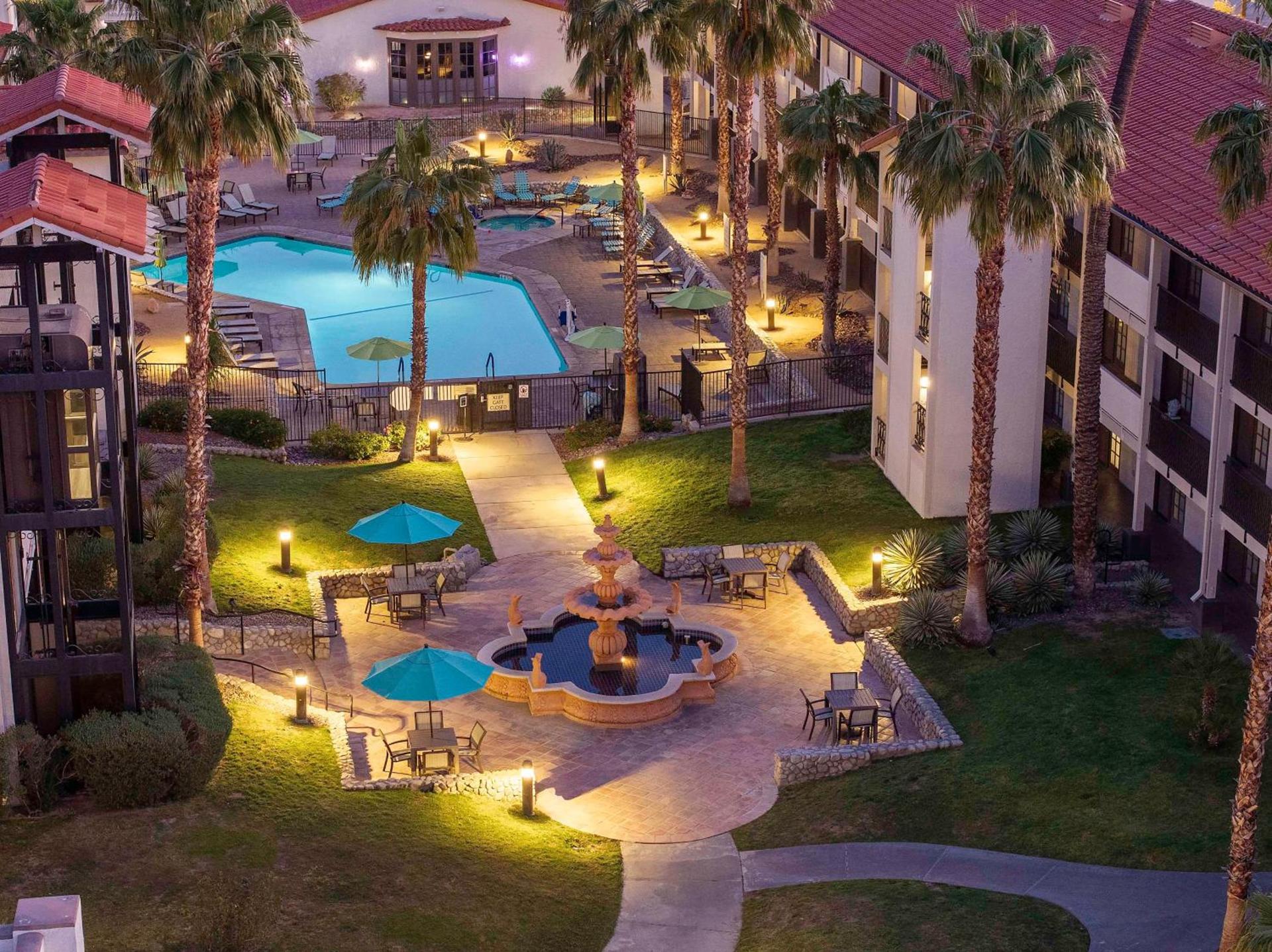 Embassy Suites by Hilton Palm Desert photo 10