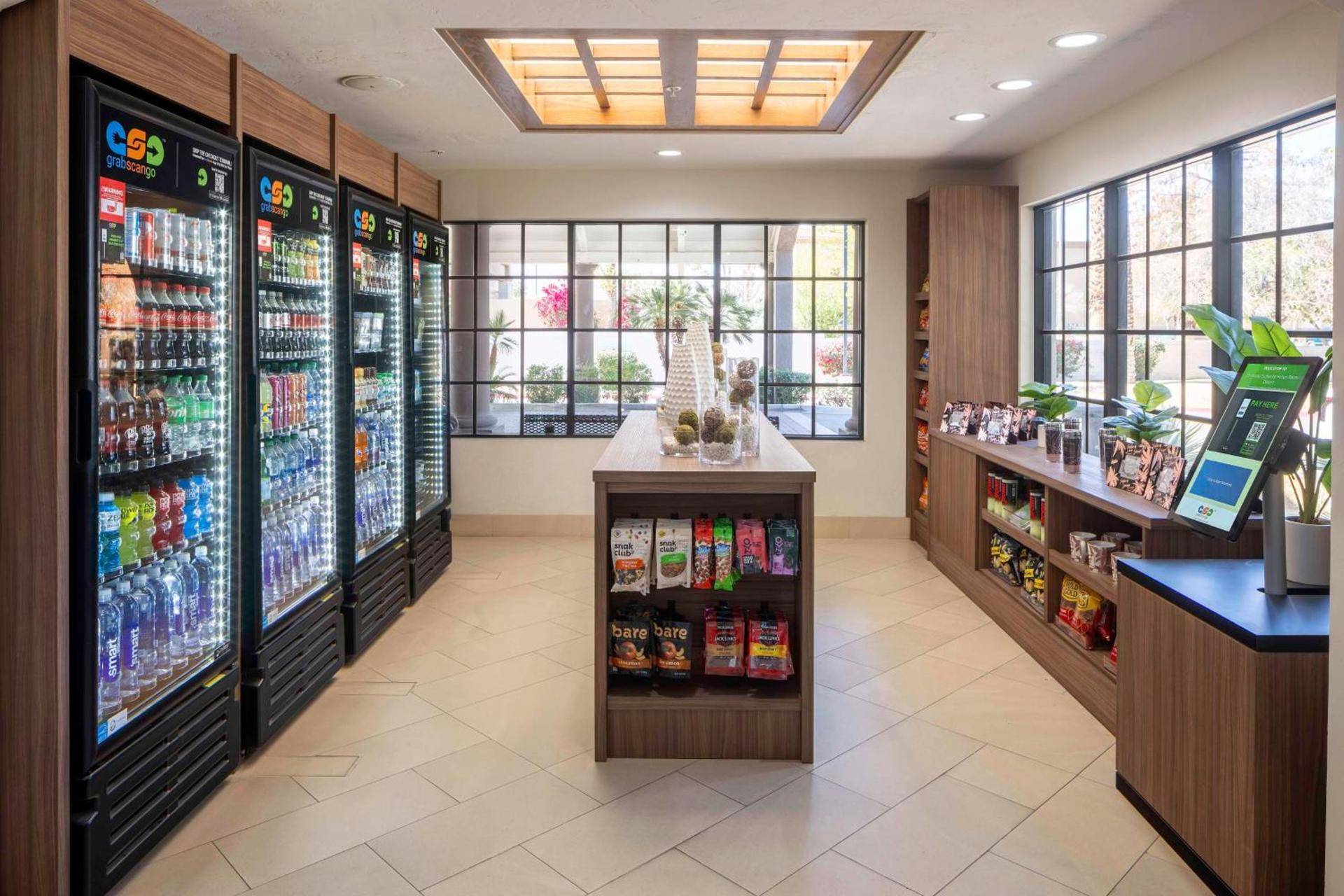 Embassy Suites by Hilton Palm Desert photo 14