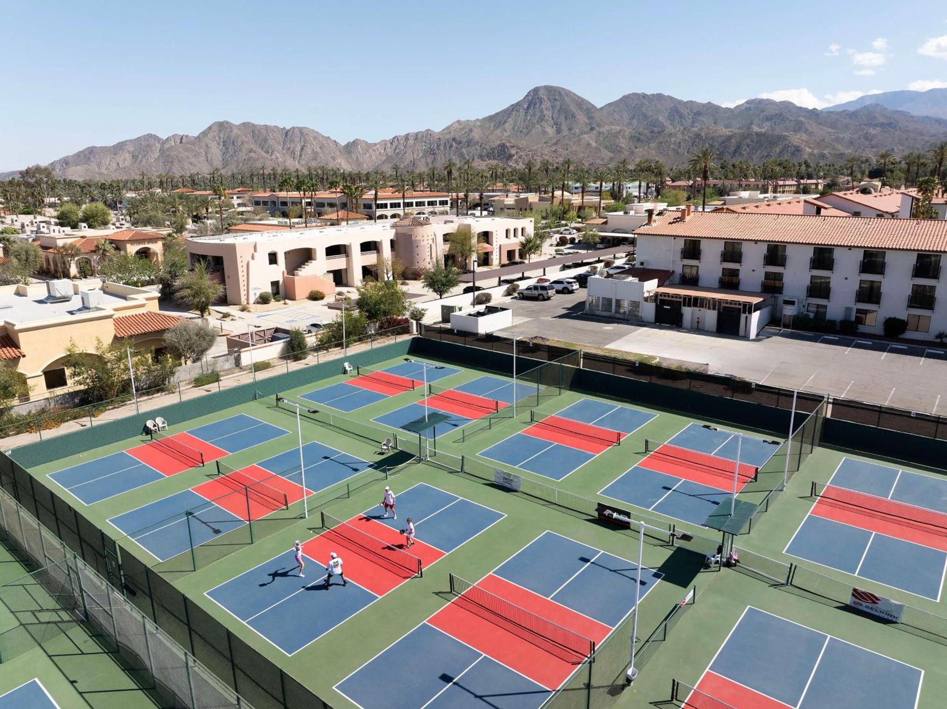 Embassy Suites by Hilton Palm Desert photo 35