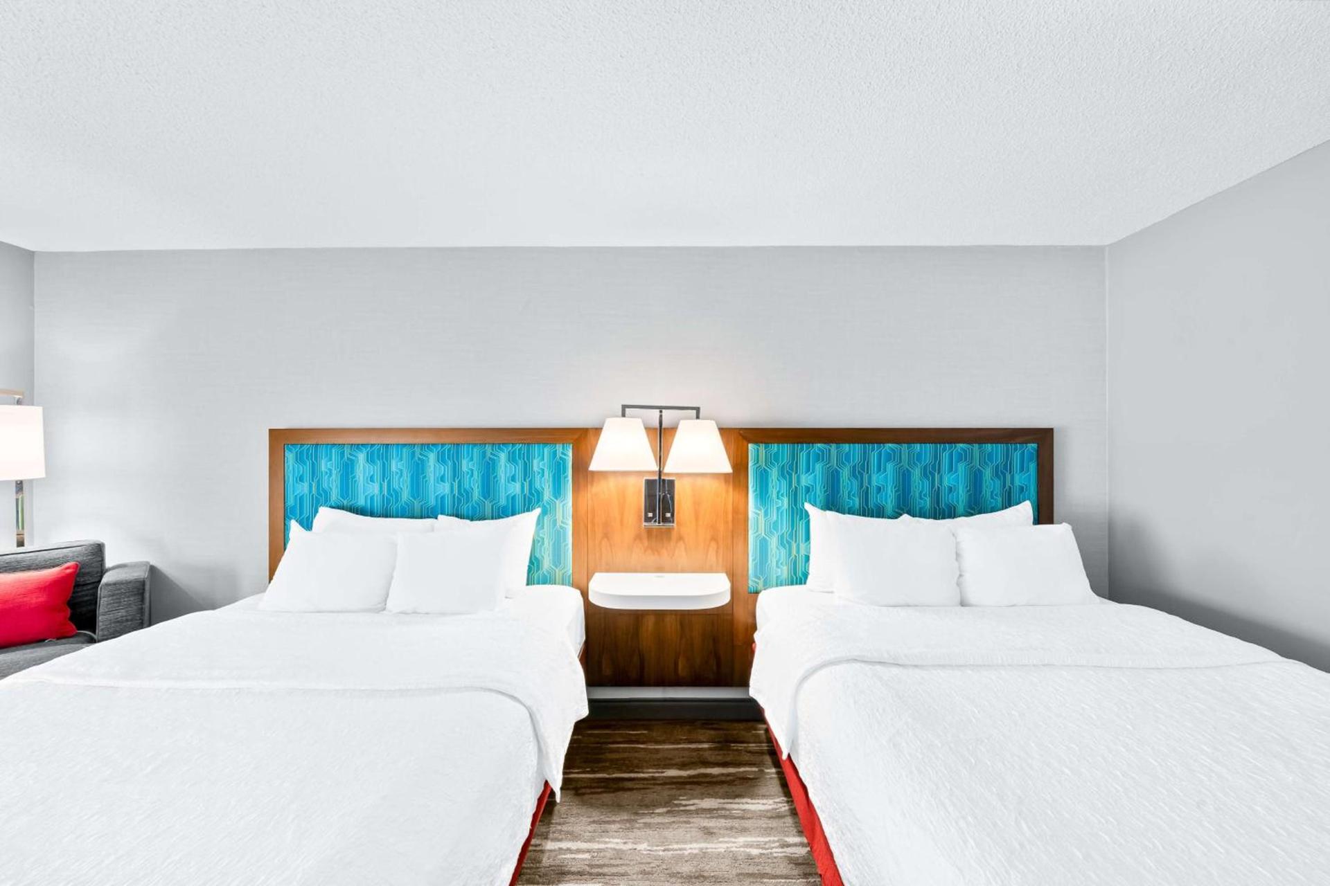 Hampton Inn South Heritage Park photo 20