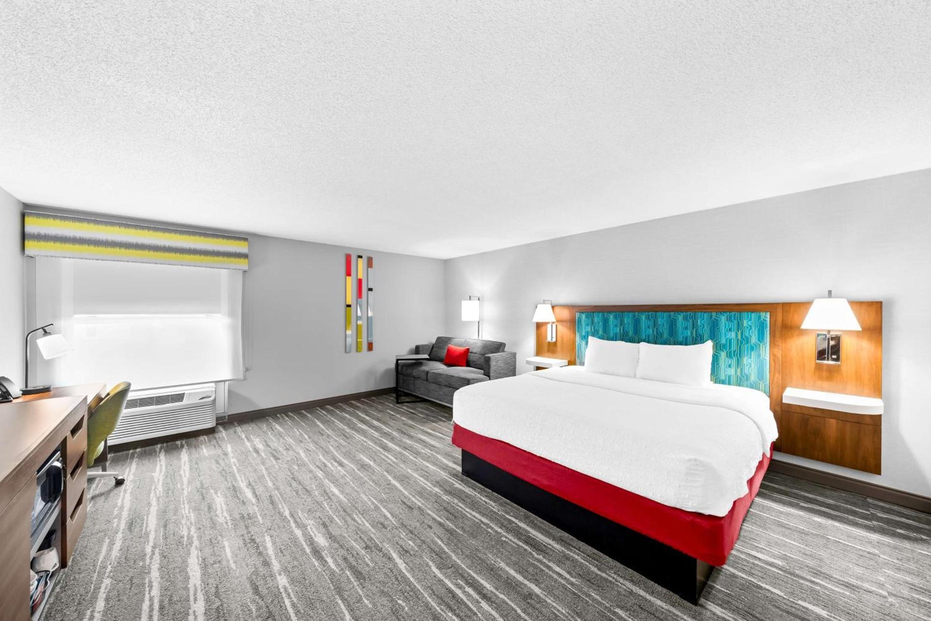 Hampton Inn South Heritage Park photo 29