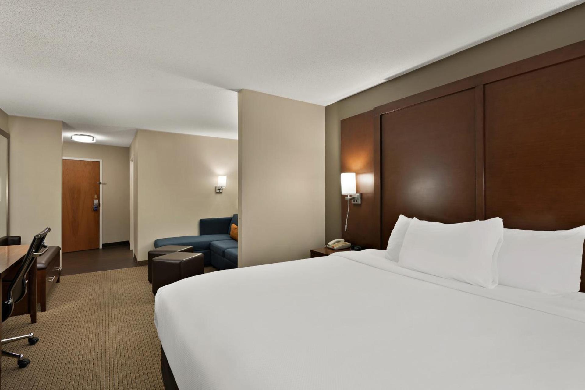 Comfort Suites Hummelstown - Hershey photo 7