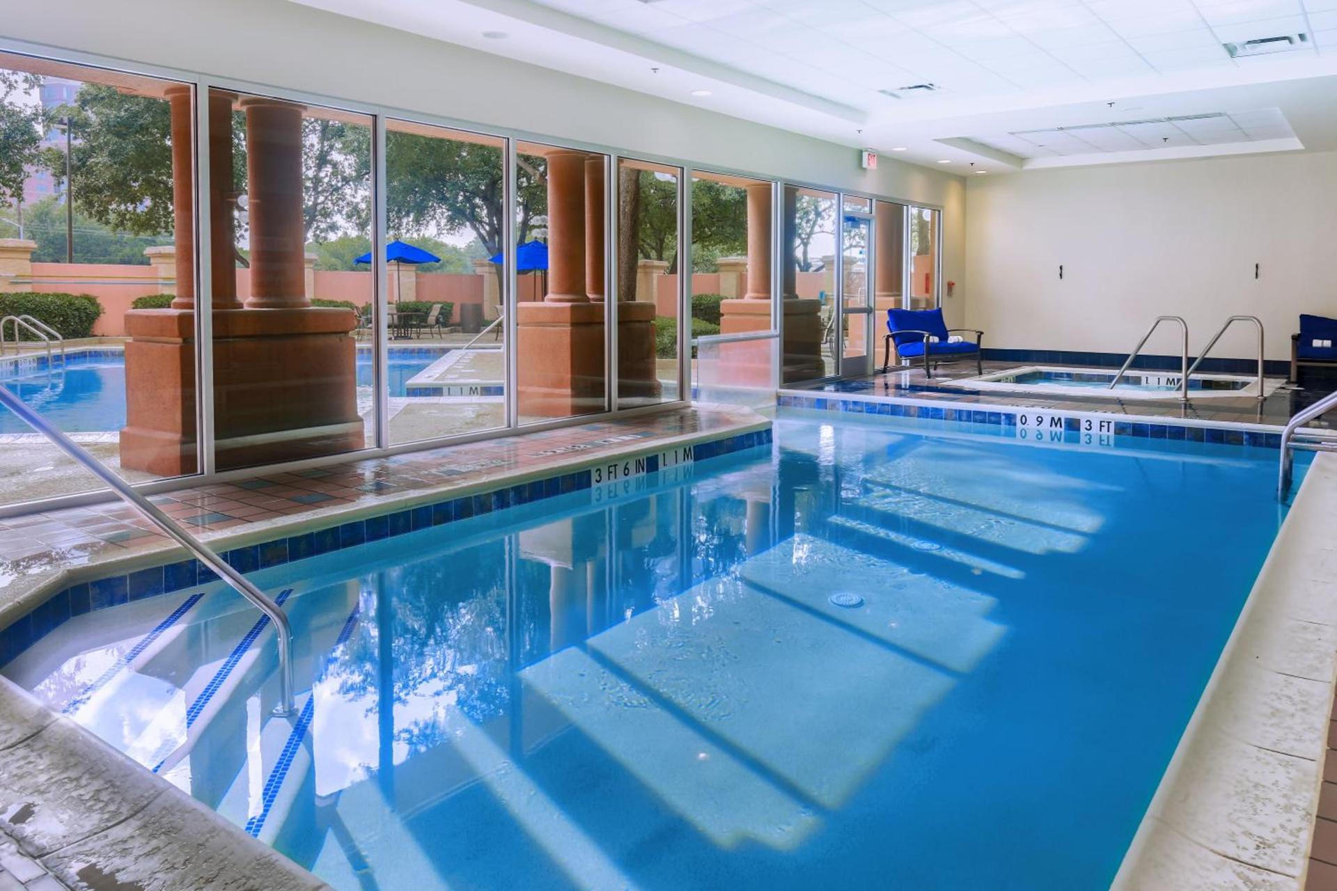 Sheraton Suites Market Center Dallas photo 2