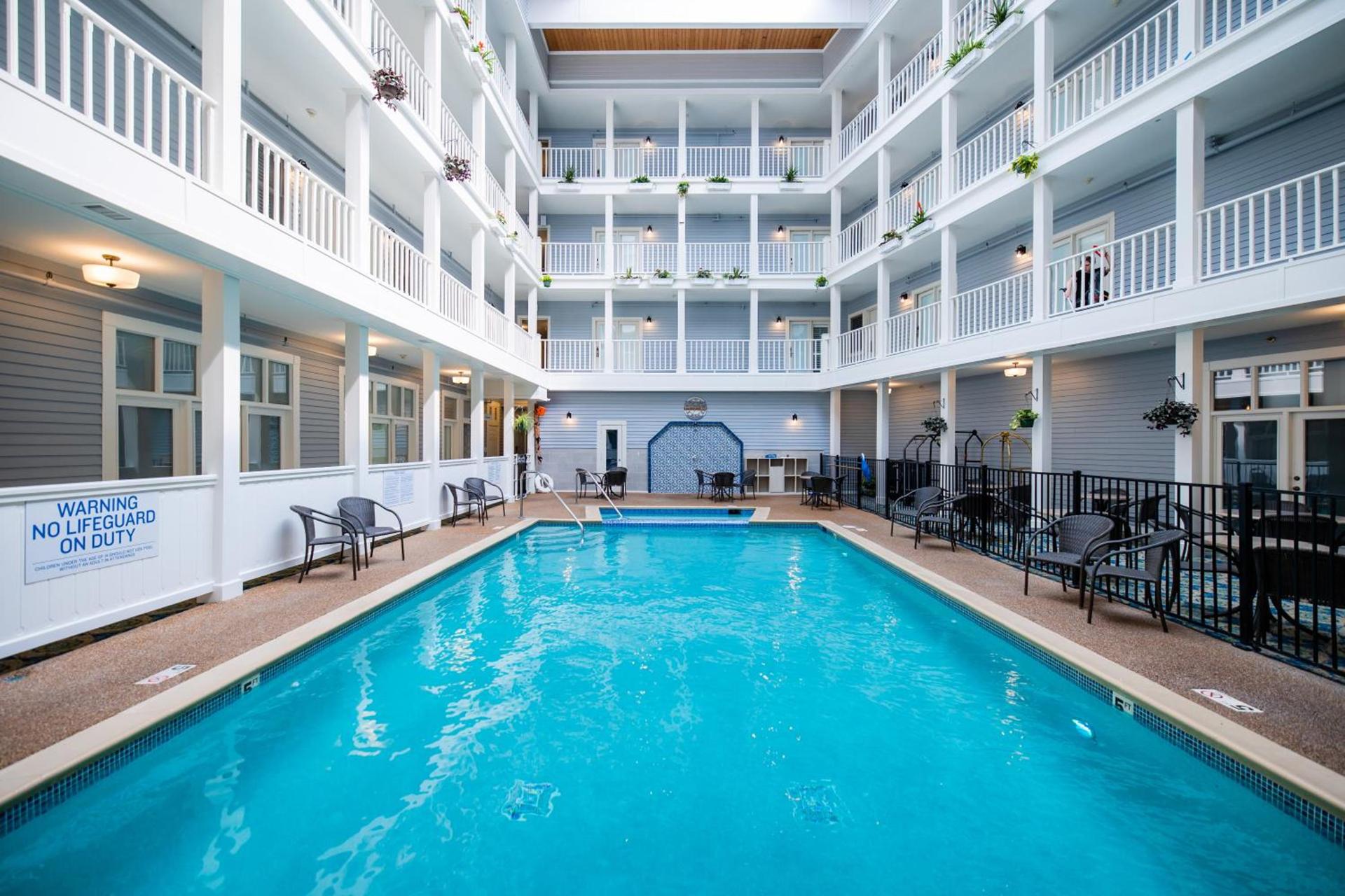 Lake View Hotel photo 15